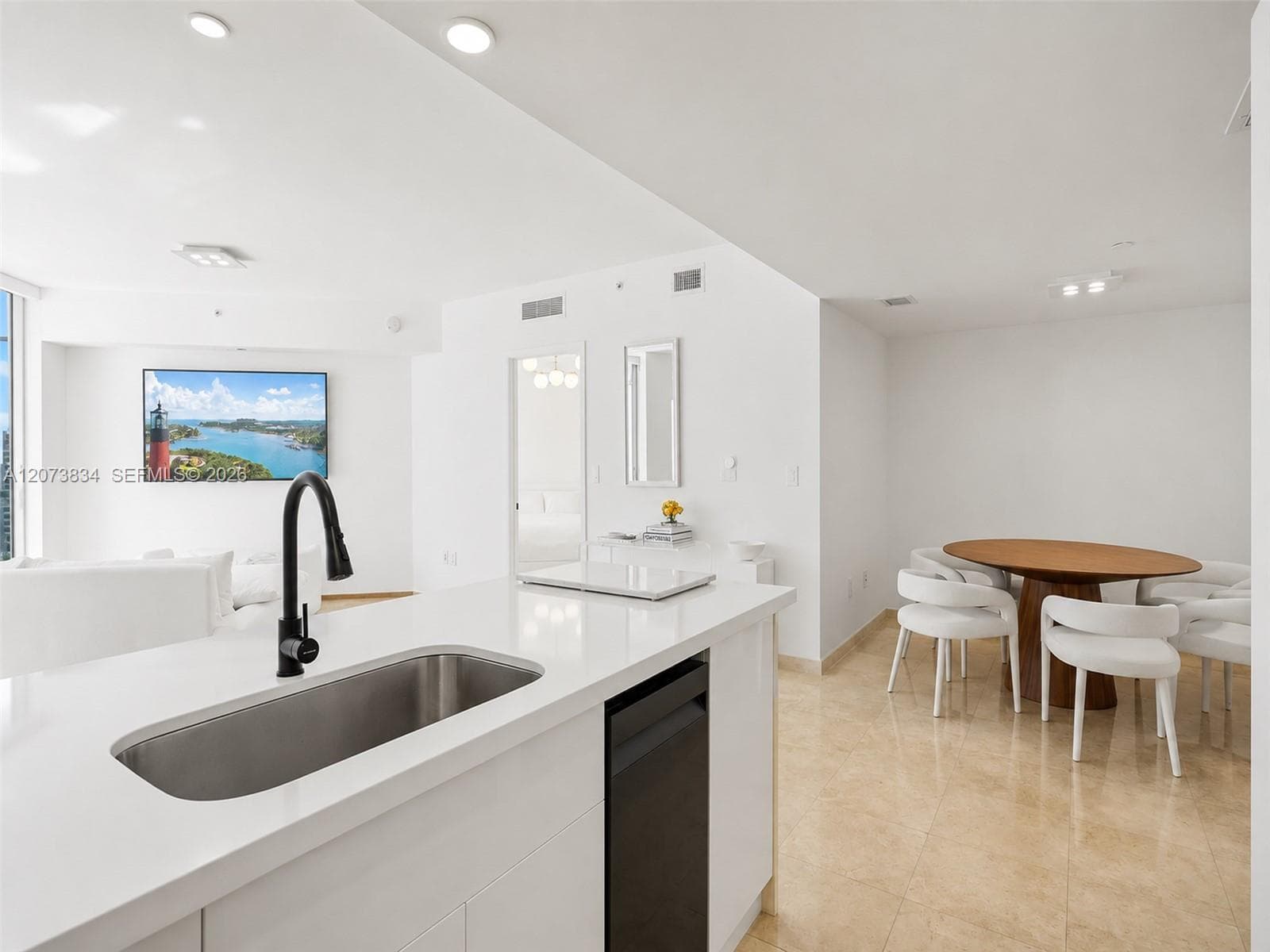 350 S Miami Ave 2304 photo 8