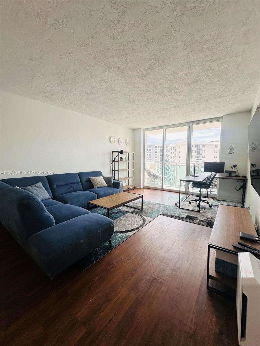 3000 S Ocean Dr 1218 photo 3