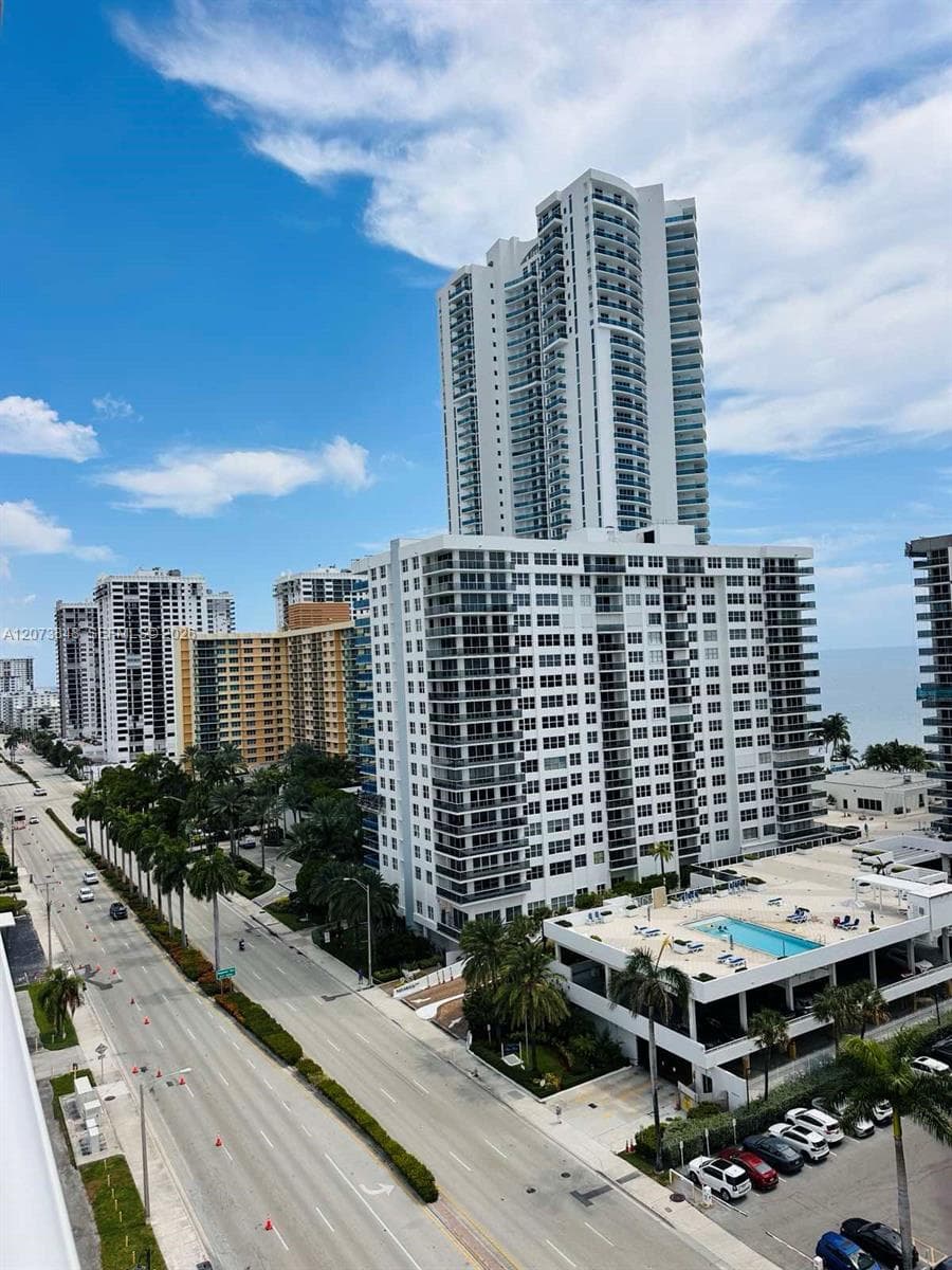 3000 S Ocean Dr 1218 photo 14