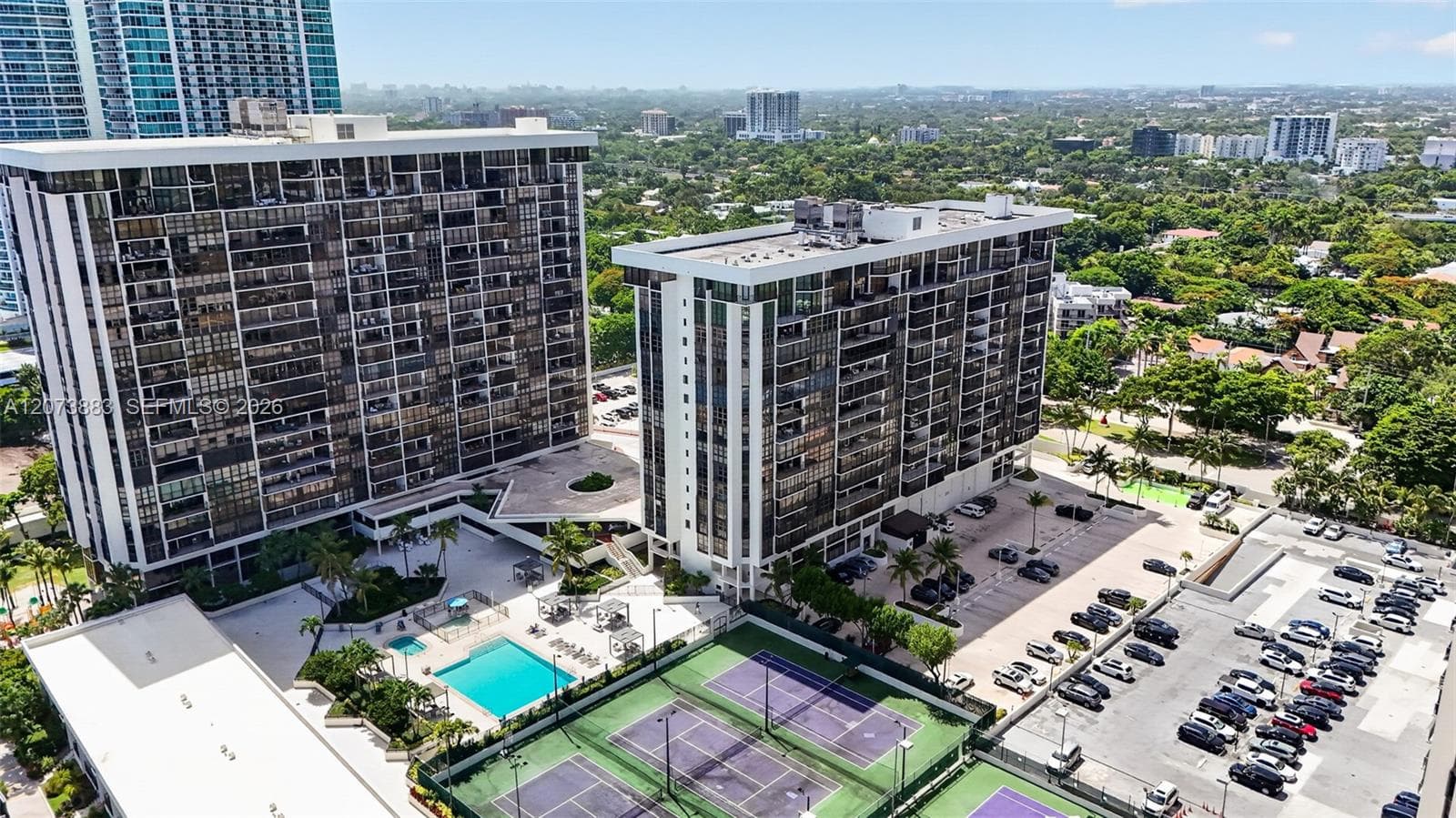 1915 Brickell Ave C1607 photo 5