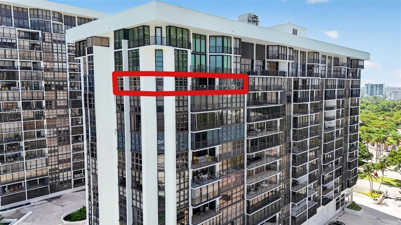 1915 Brickell Ave C1607 photo 8