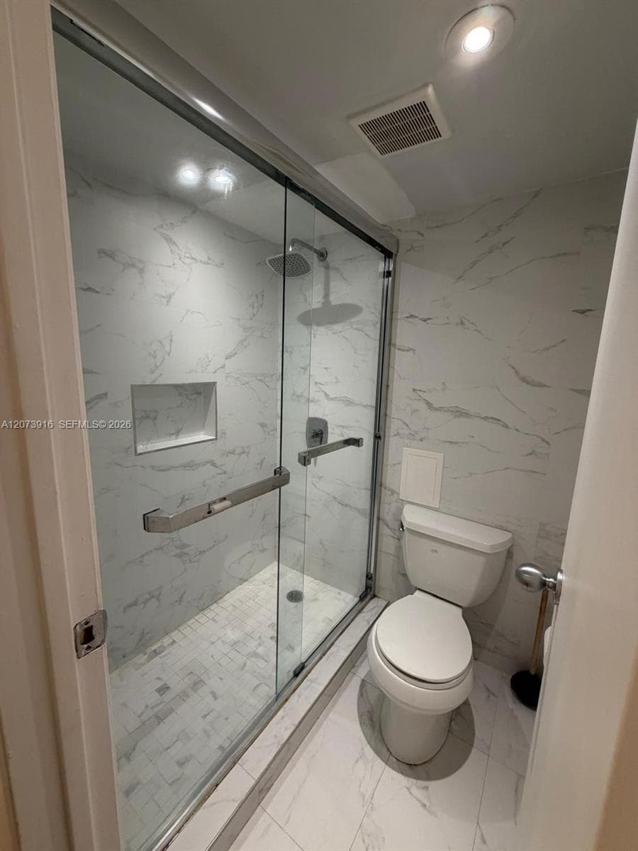 3475 N Country Club Dr 309 photo 7