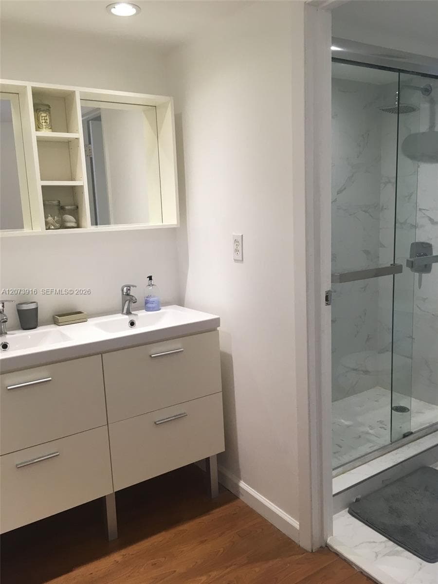 3475 N Country Club Dr 309 photo 9