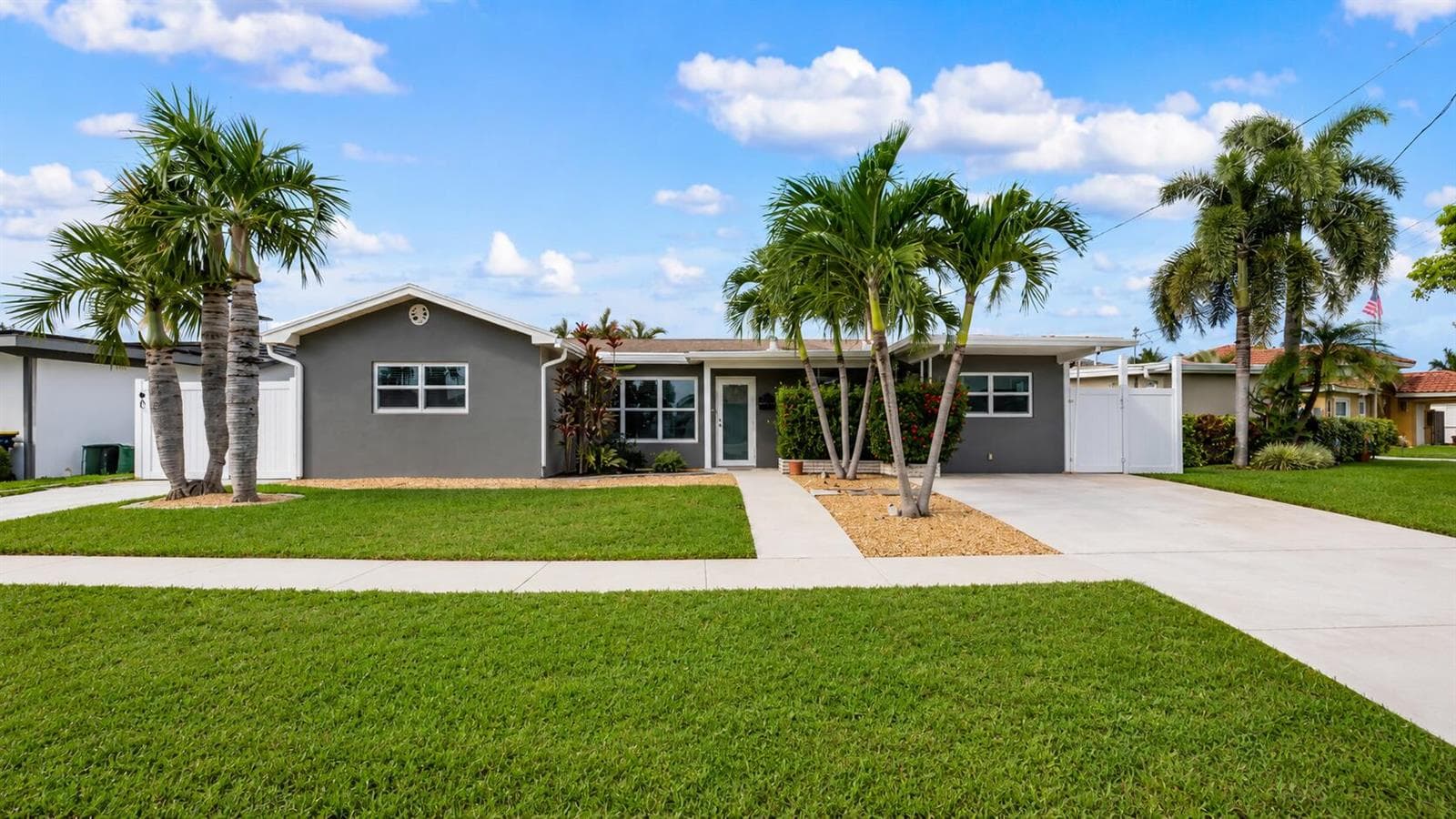 935 Nautilus Isle photo 1
