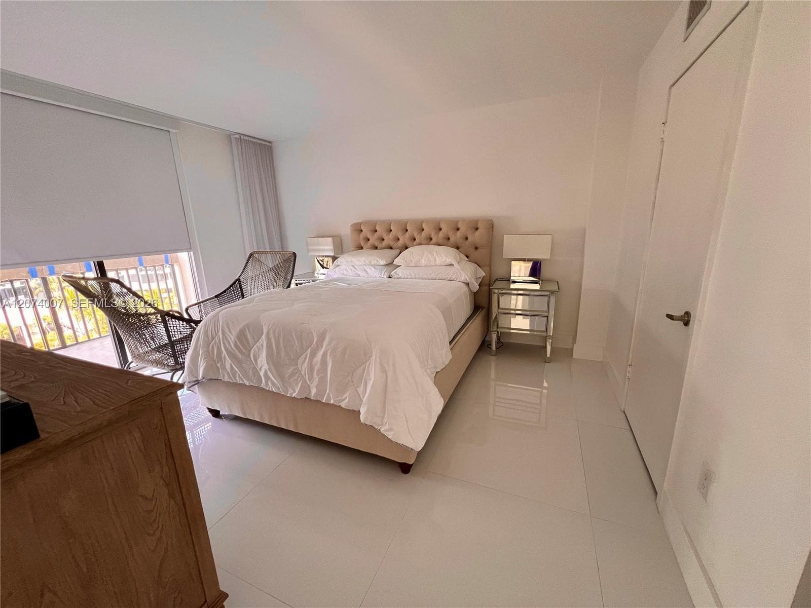 540 Brickell Key Dr 919 photo 4