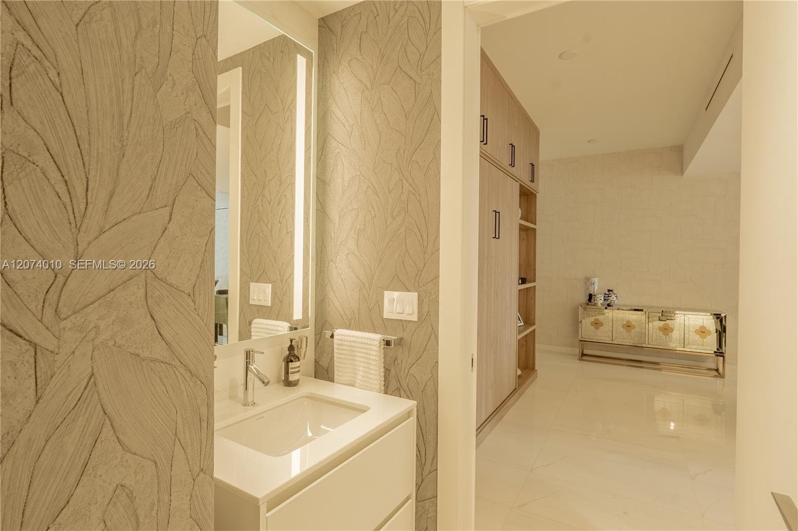 300 Biscayne Boulevard Way 3109W photo 5