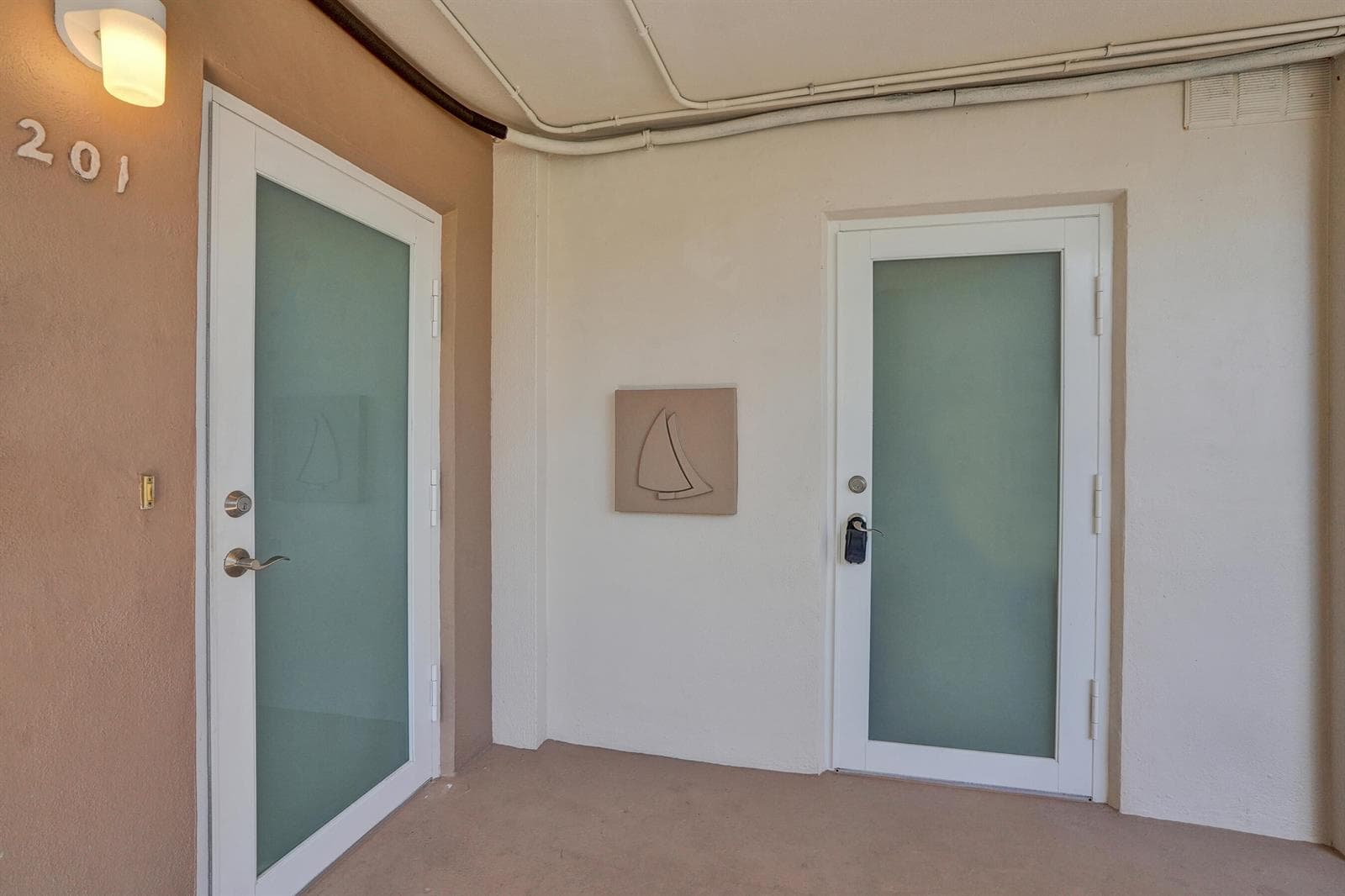 401 N Riverside Drive 201 photo 20