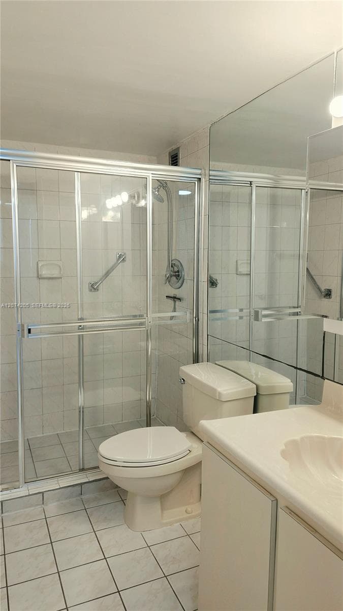 1849 S Ocean Dr 202 photo 13