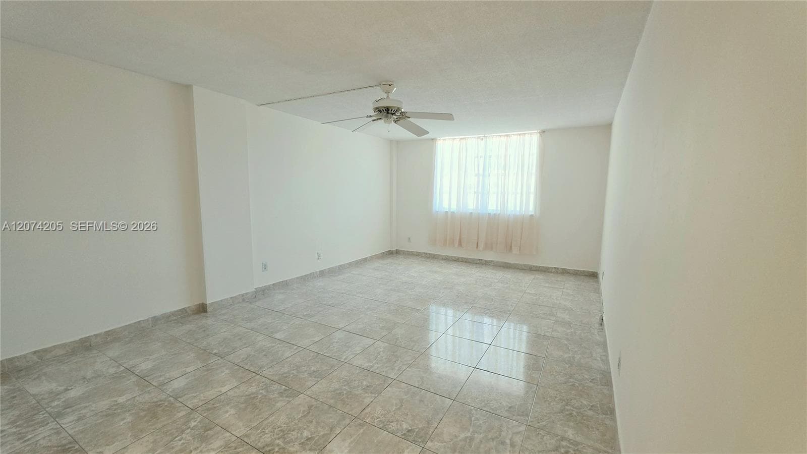 1849 S Ocean Dr 202 photo 22