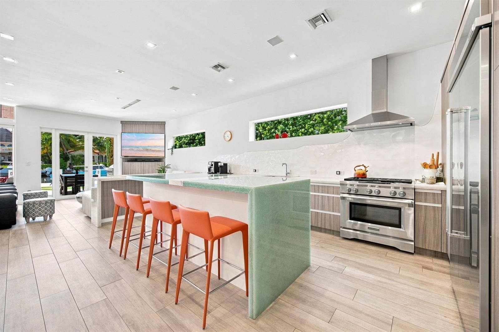 121 S GORDON Road photo 8