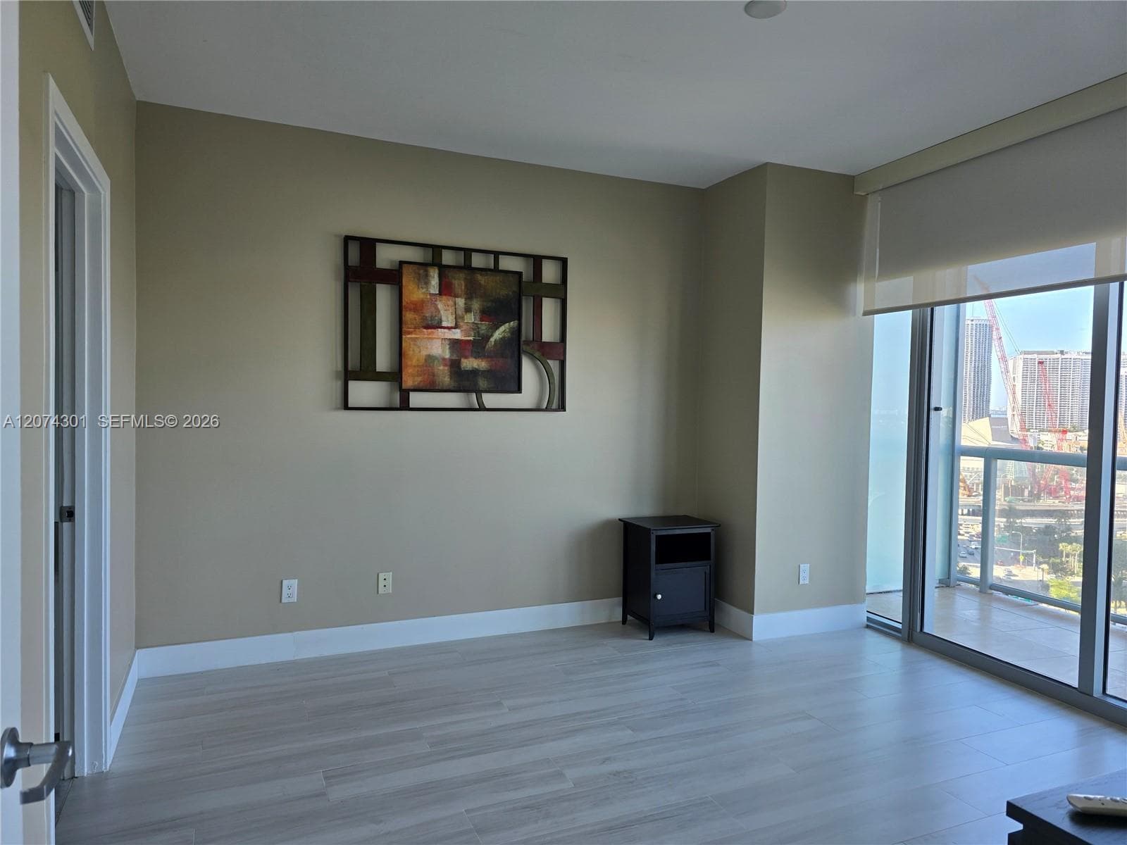 888 Biscayne Blvd 1610 photo 2