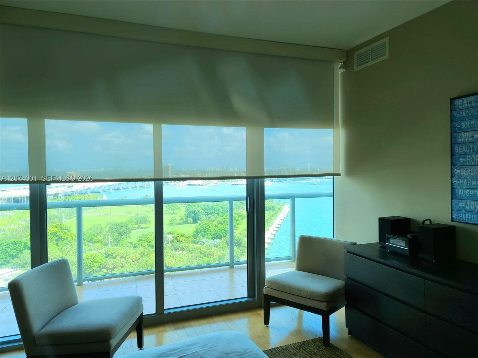 888 Biscayne Blvd 1610 photo 12