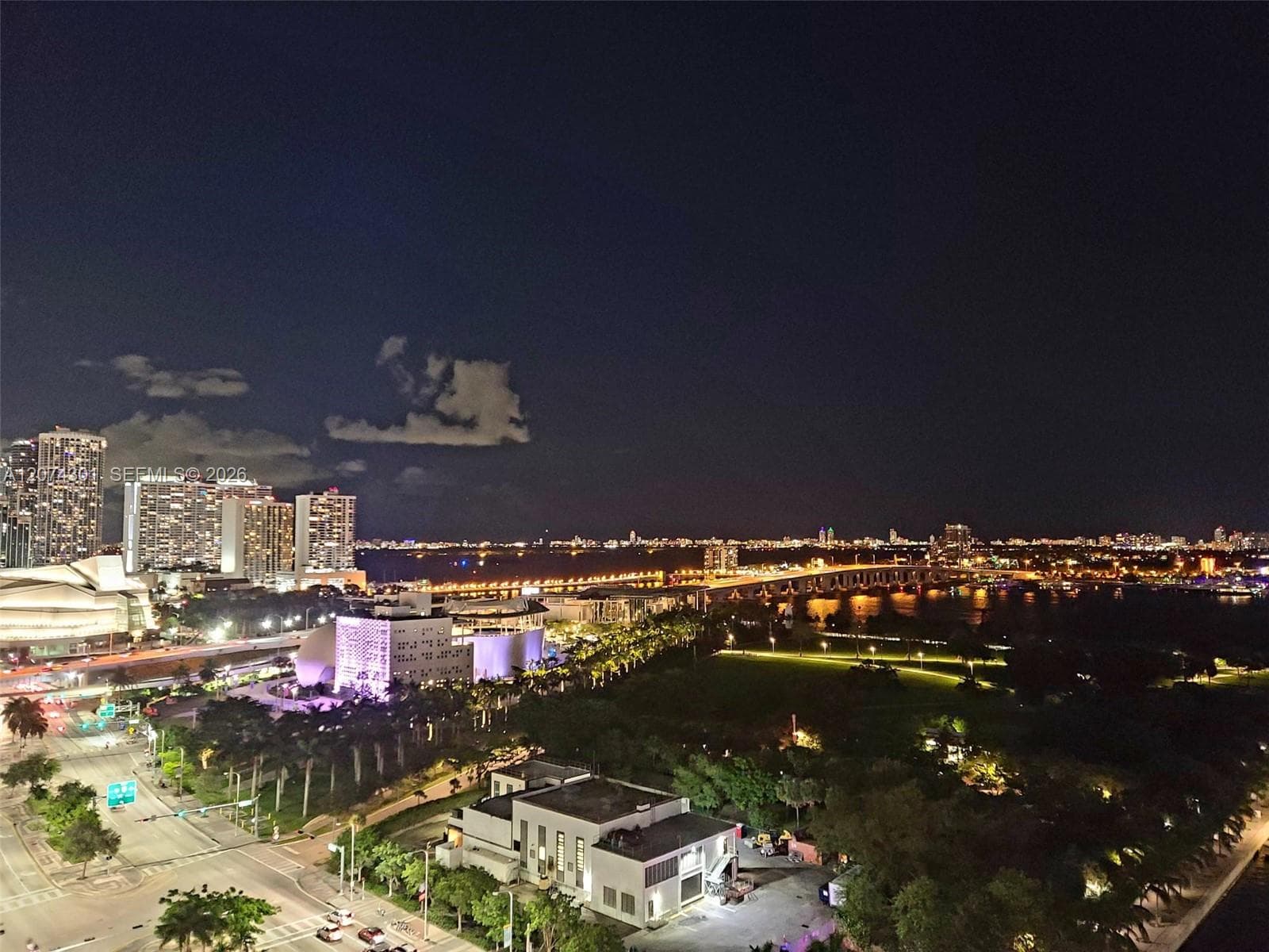 888 Biscayne Blvd 1610 photo 15