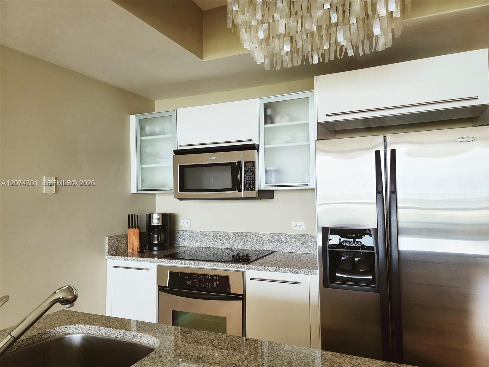 888 Biscayne Blvd 1610 photo 11