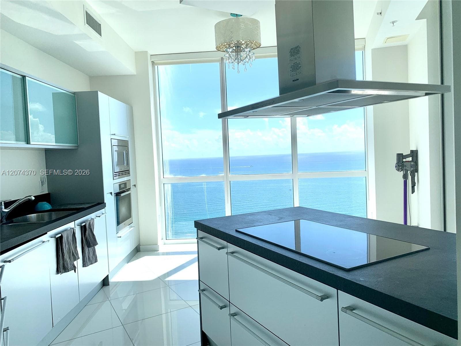 18201 Collins Ave 4409 photo 6