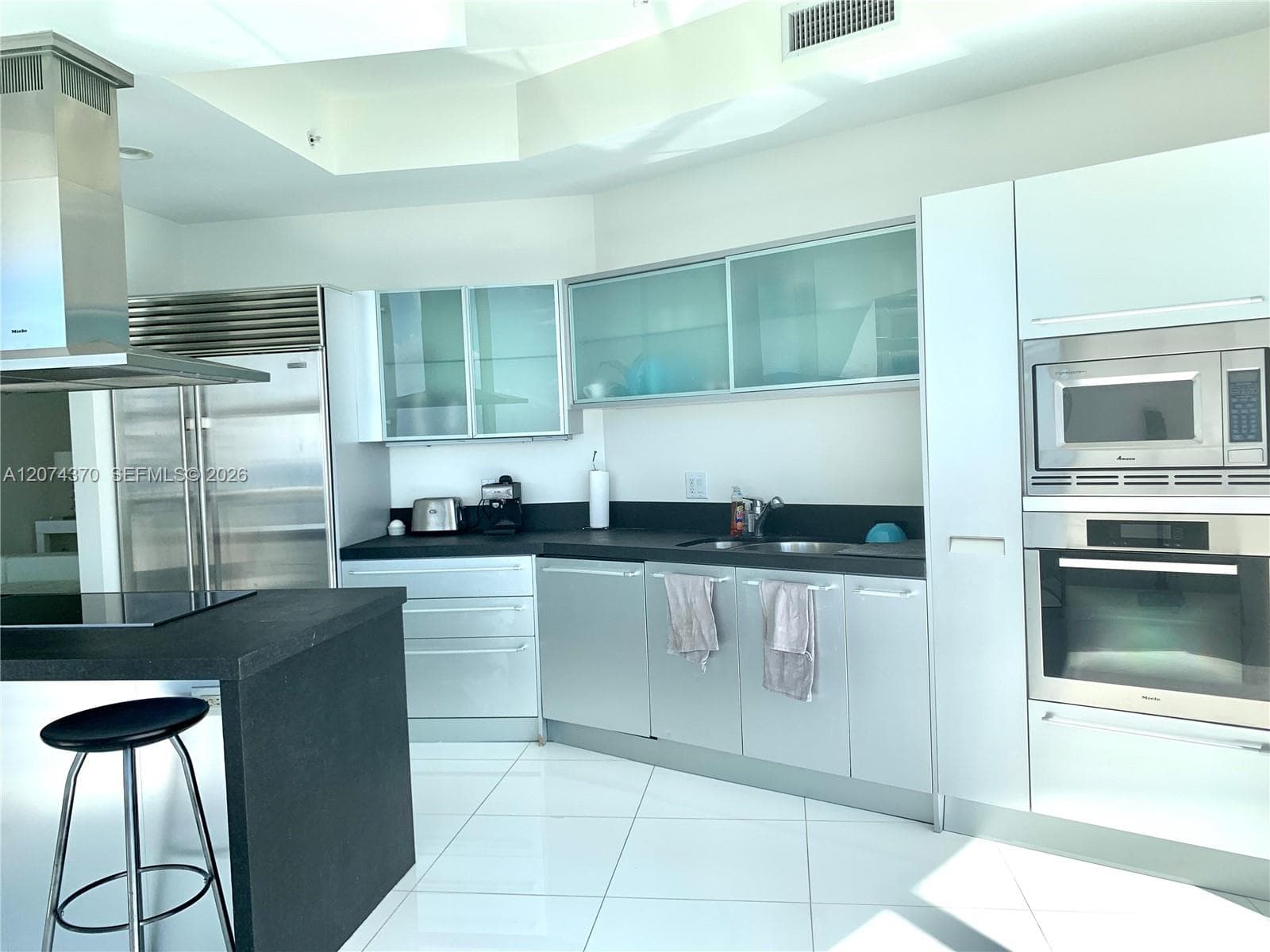 18201 Collins Ave 4409 photo 7