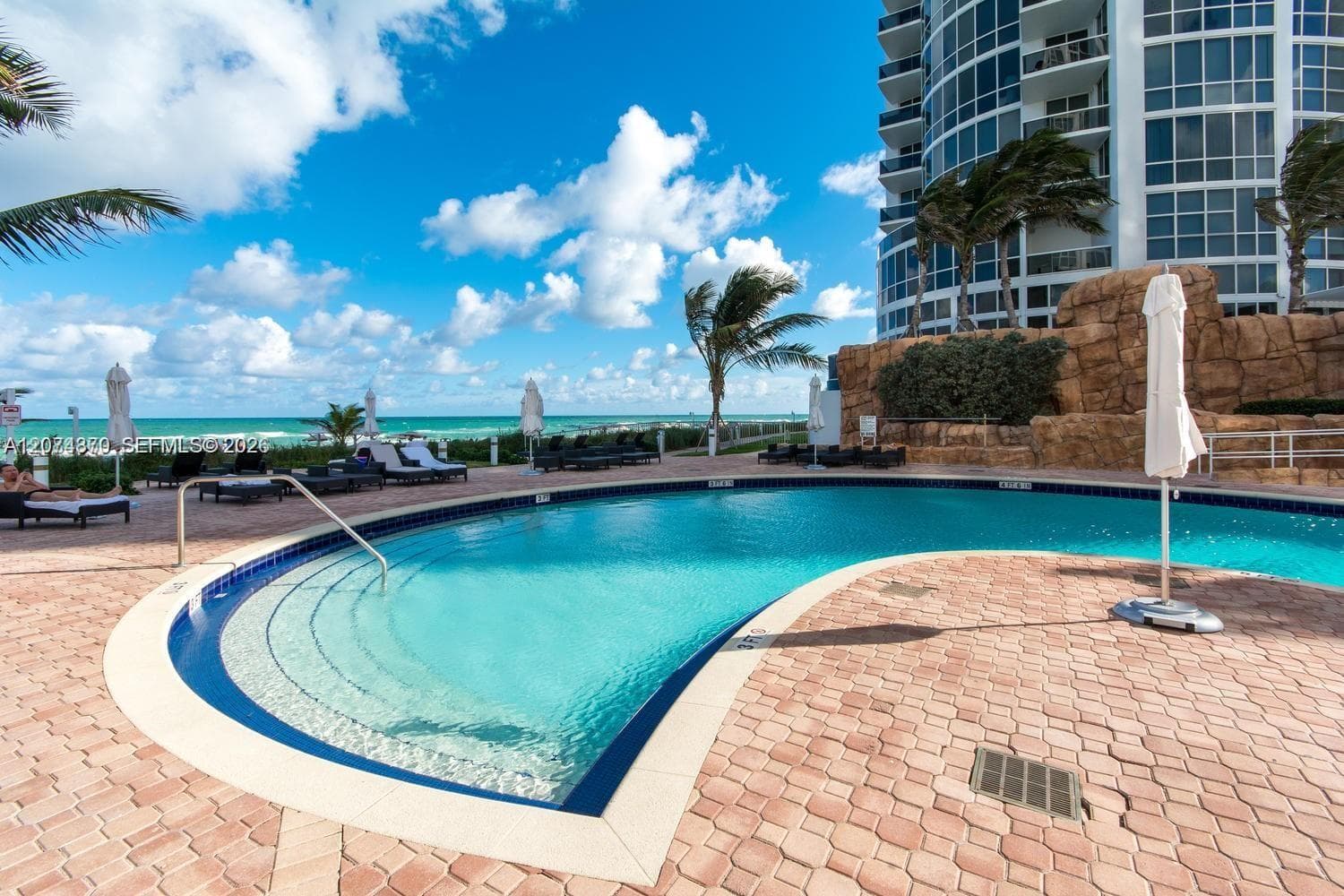 18201 Collins Ave 4409 photo 20