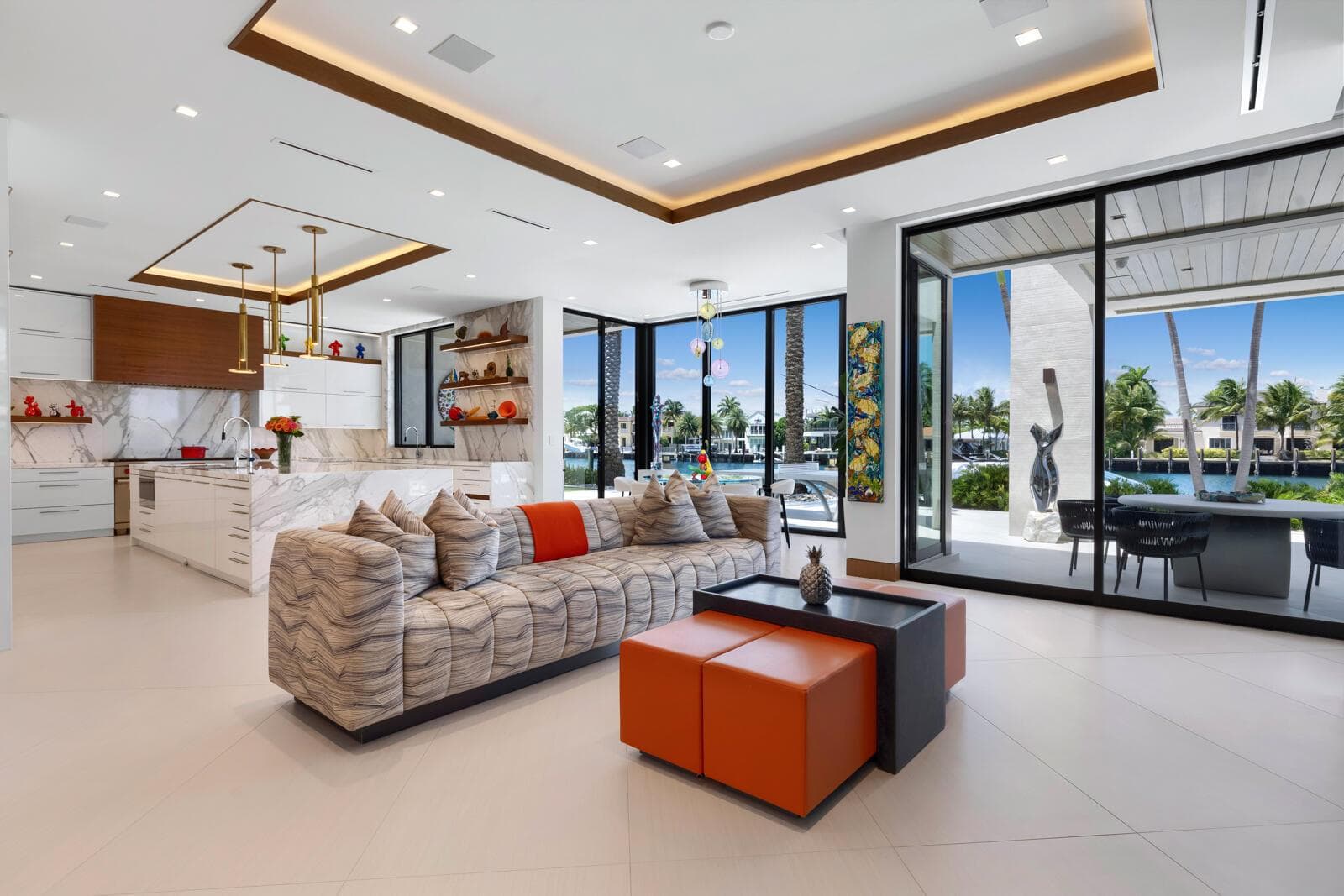 200 Fiesta Way photo 3