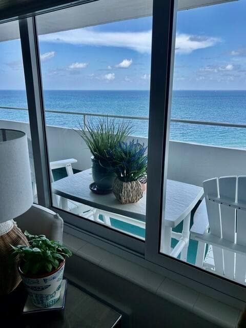 4050 N Ocean Drive 1509 photo 10