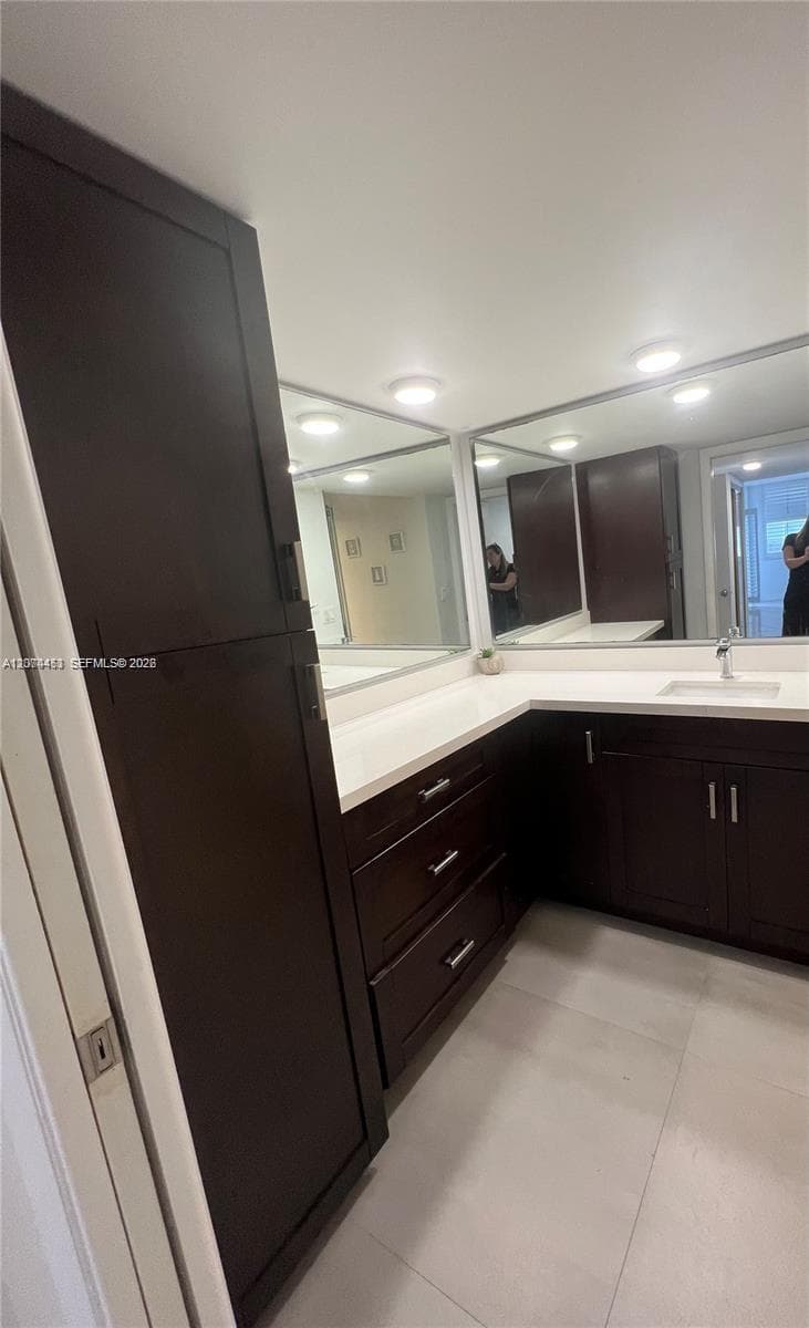 6039 Collins Ave 423 photo 14