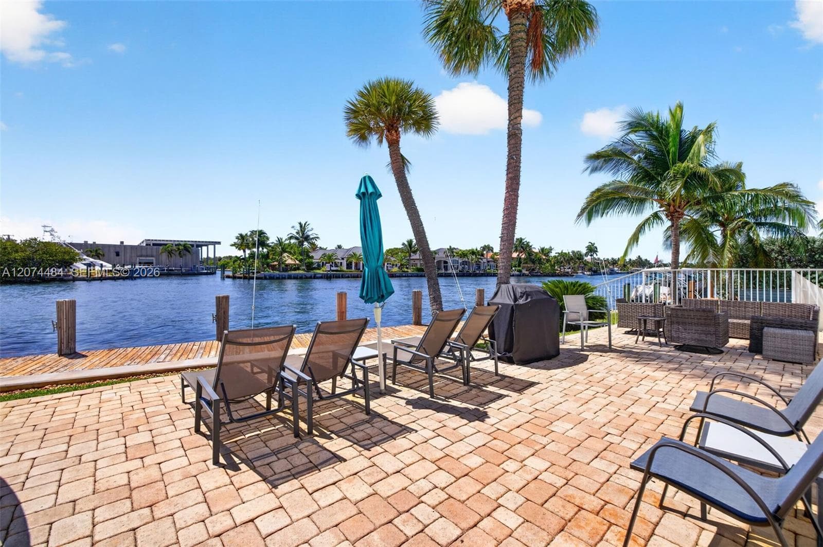 1705 N Riverside Dr 2 photo 22