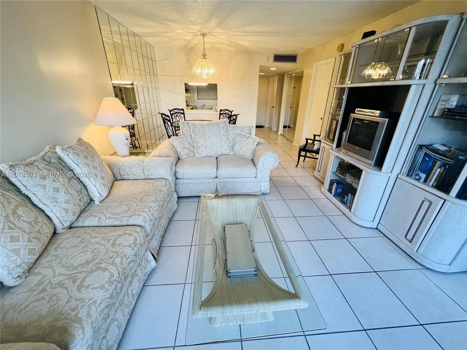 2309 S Cypress Bend Dr 414C photo 2