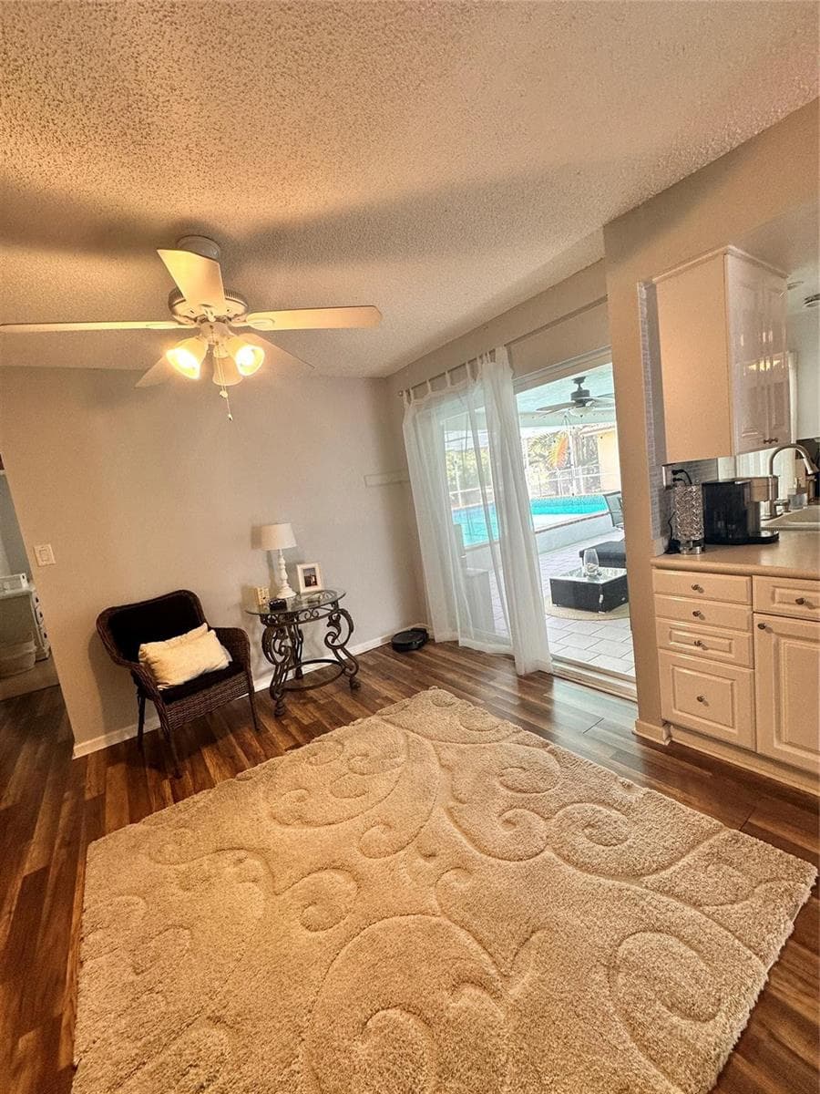 1098 NW 15TH Avenue photo 18