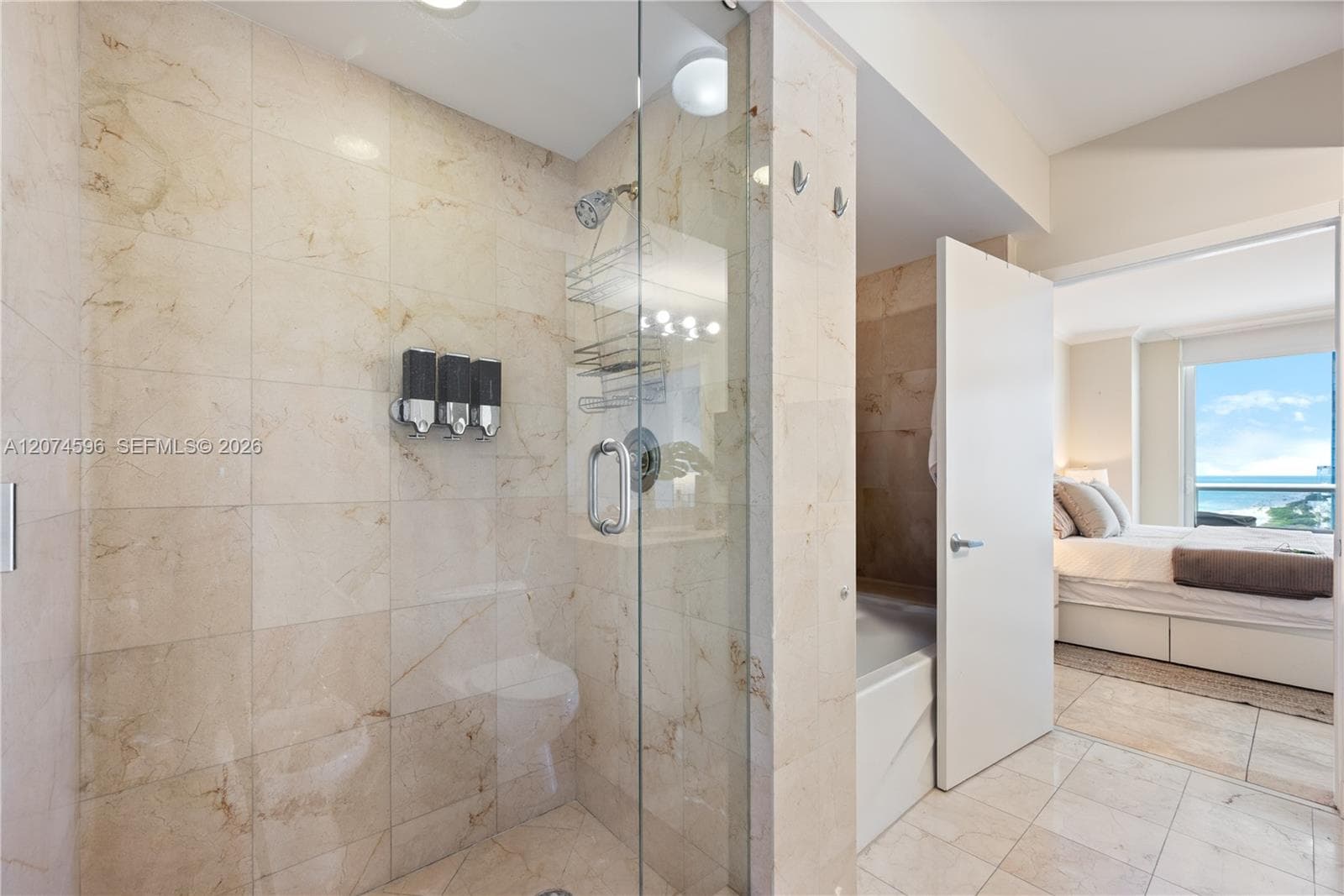 2206 photo 11