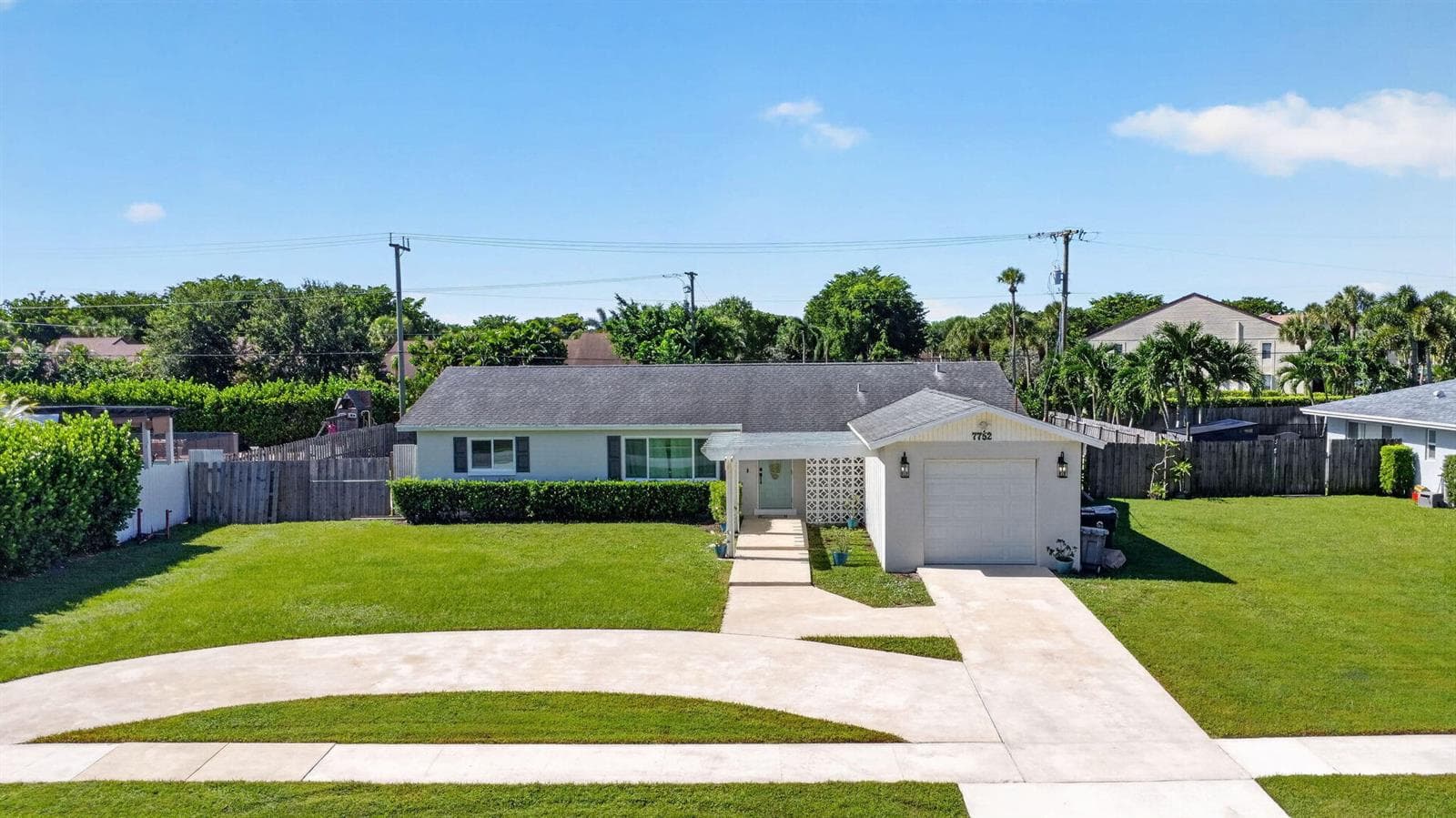 7752 SAINT ANDREWS Road photo 3