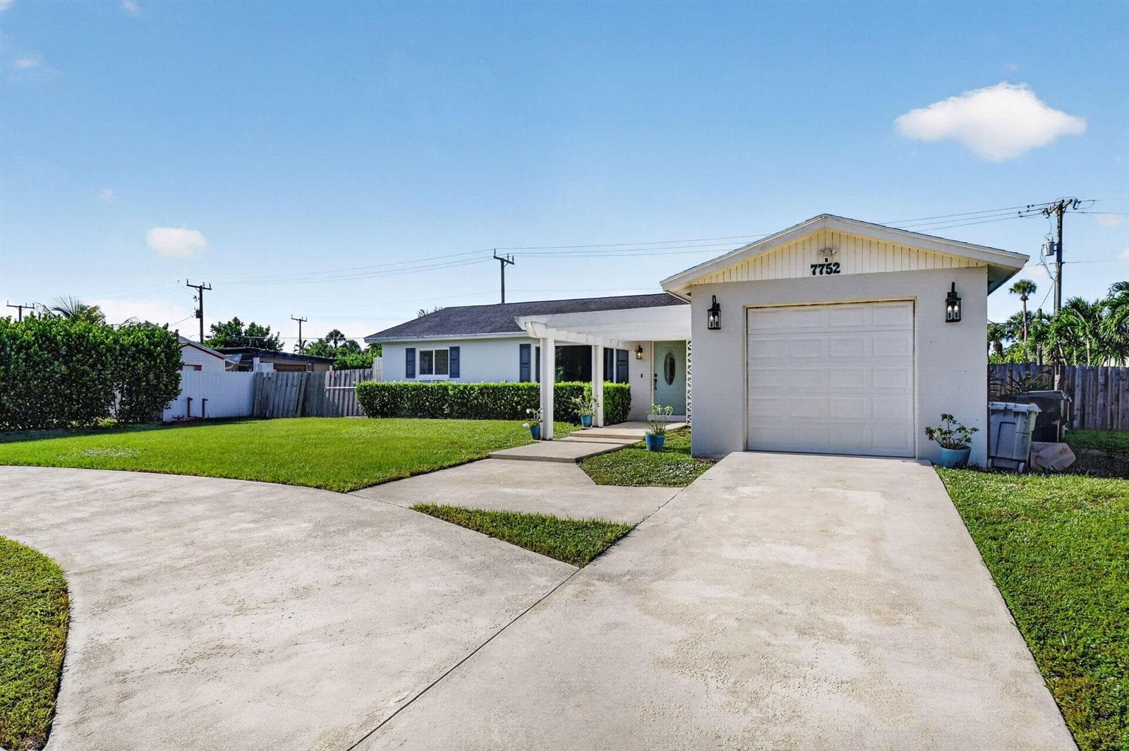 7752 SAINT ANDREWS Road photo 5