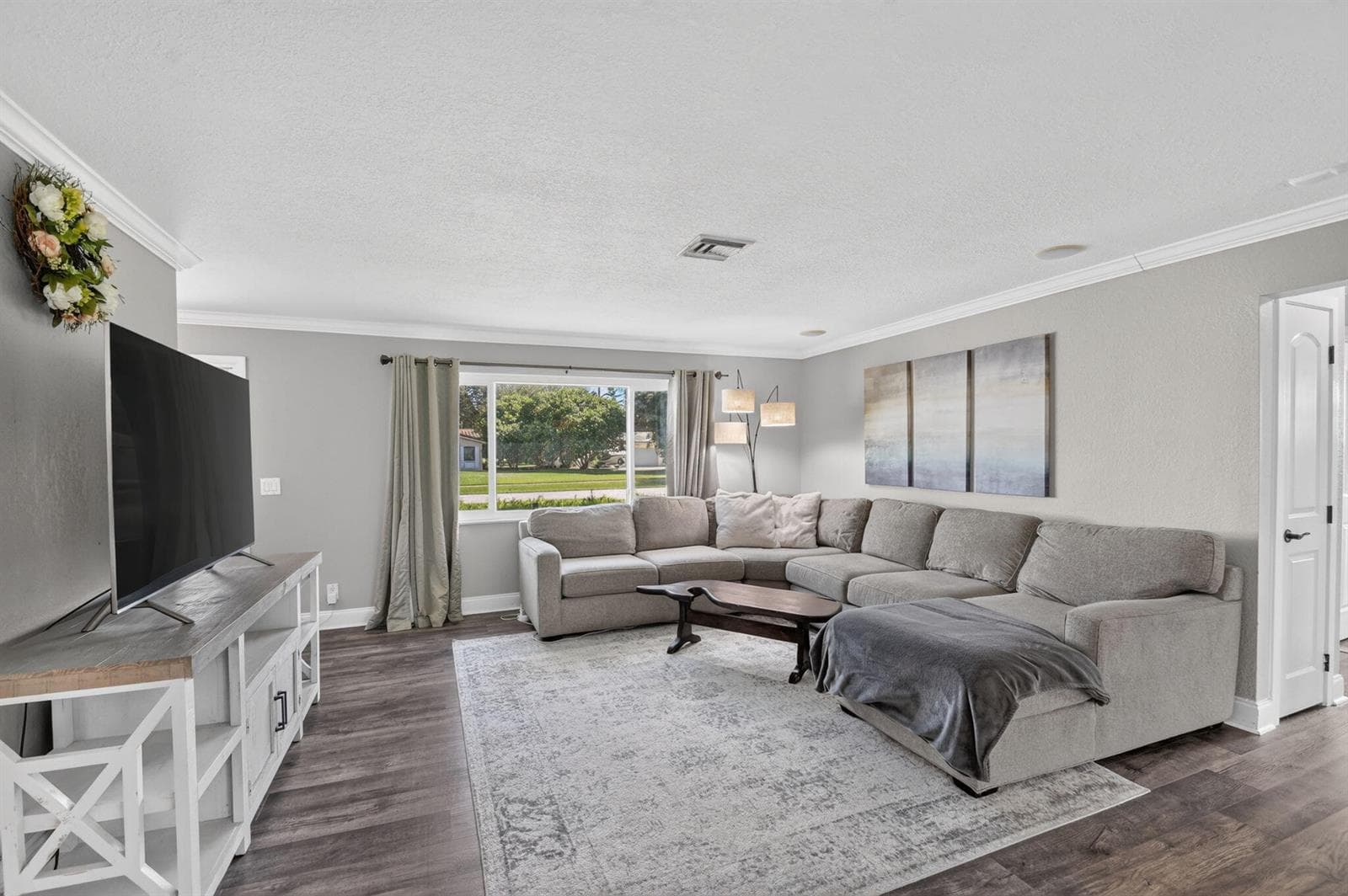 7752 SAINT ANDREWS Road photo 9