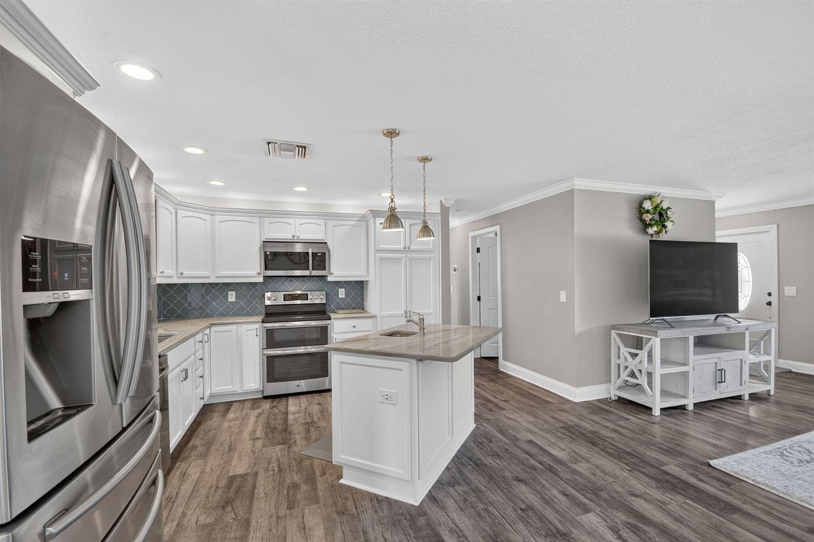 7752 SAINT ANDREWS Road photo 11
