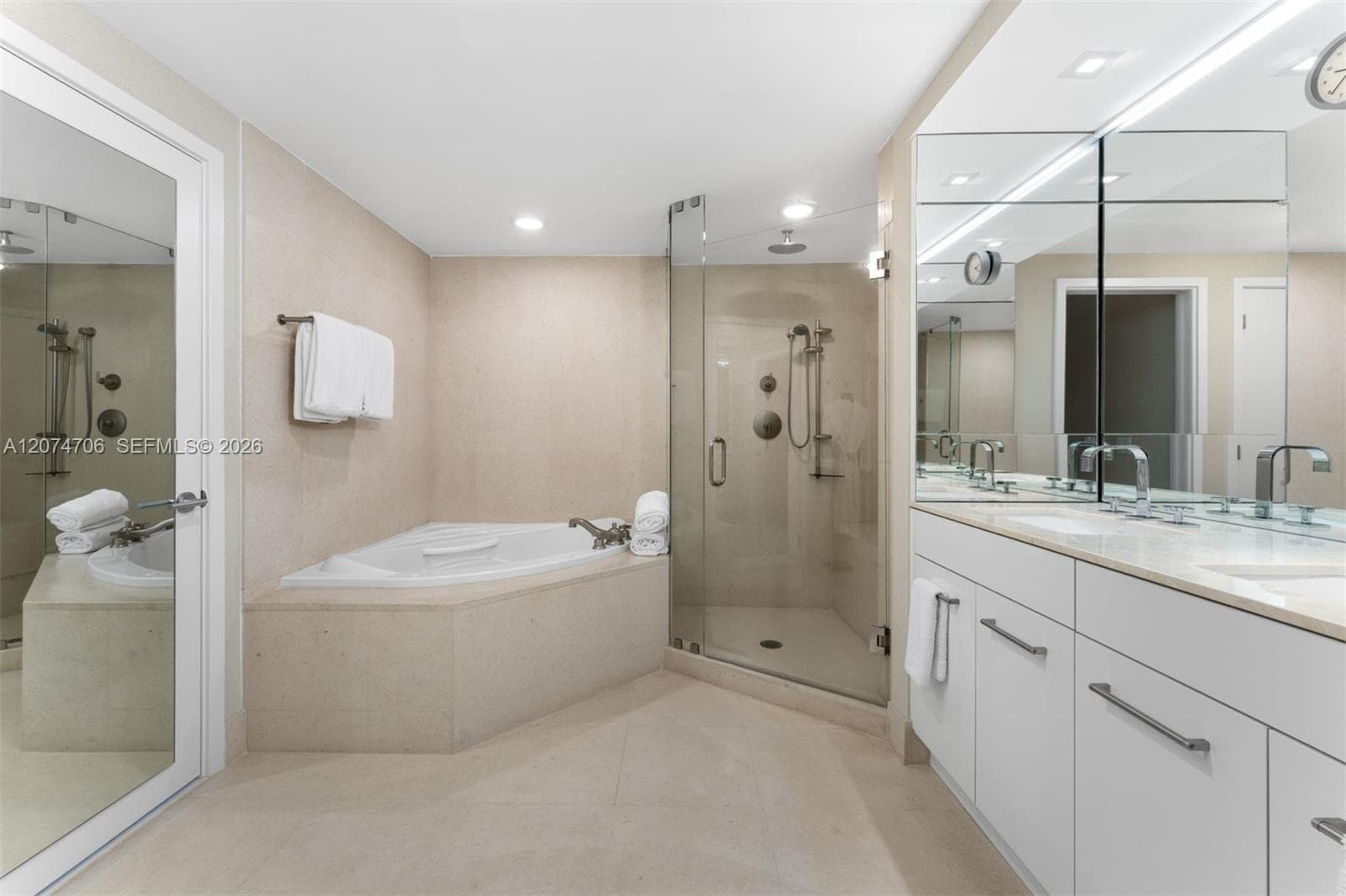 6899 Collins Ave 403 photo 18