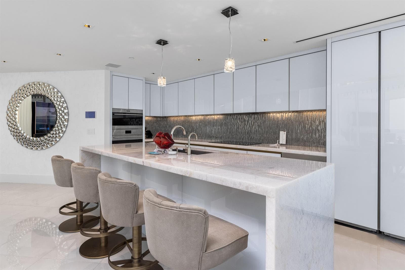 525 N FORT LAUDERDALE BEACH Boulevard 1702 photo 11
