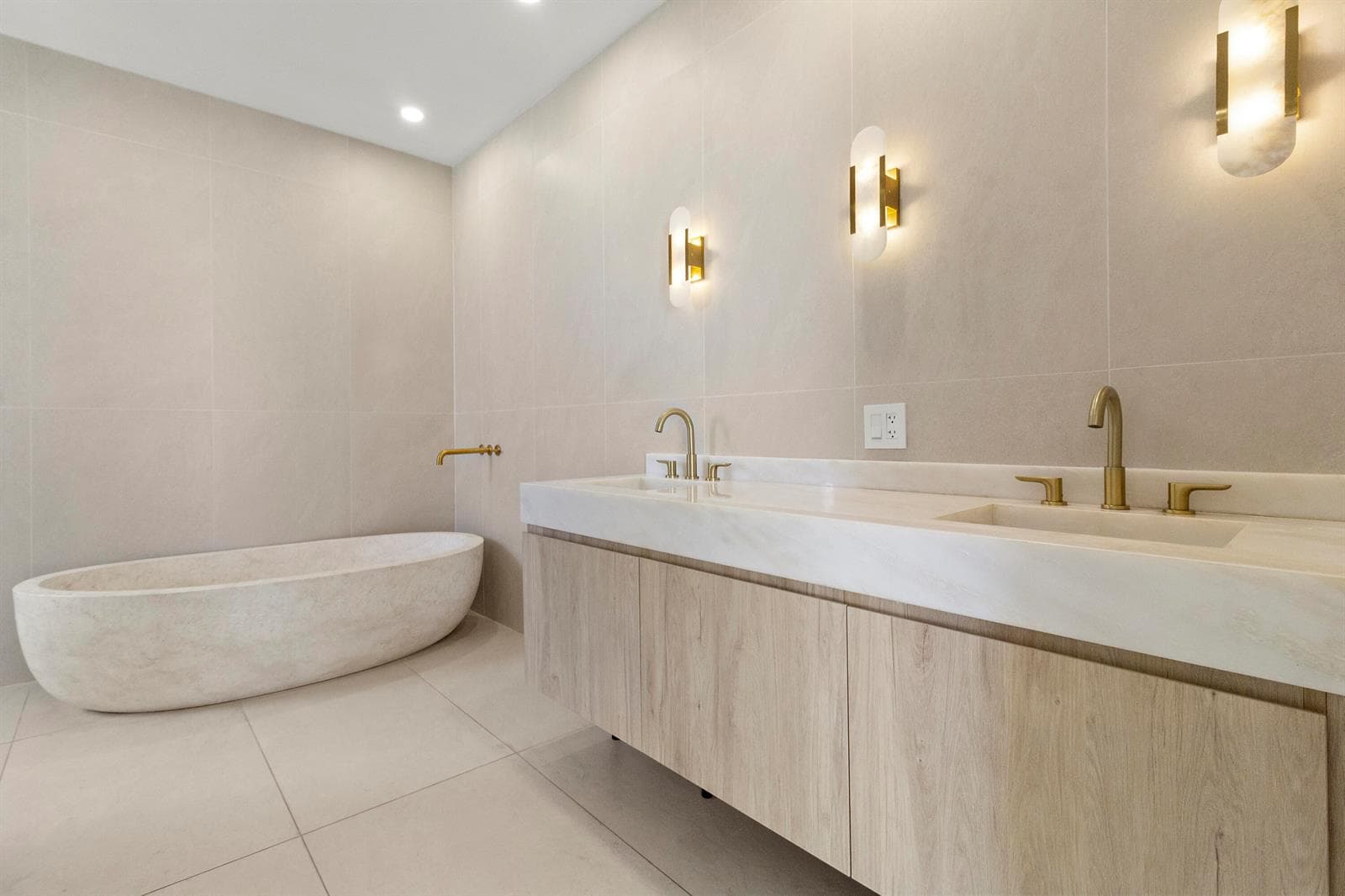 1865 S Ocean Drive 21c photo 12