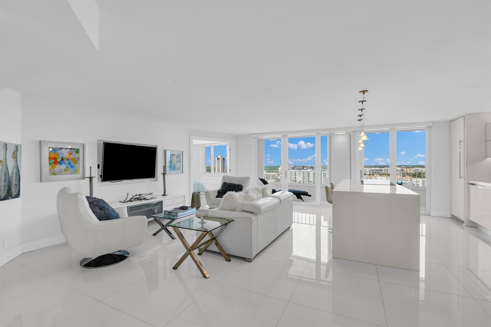 500 S Ocean Boulevard 2209 photo 2