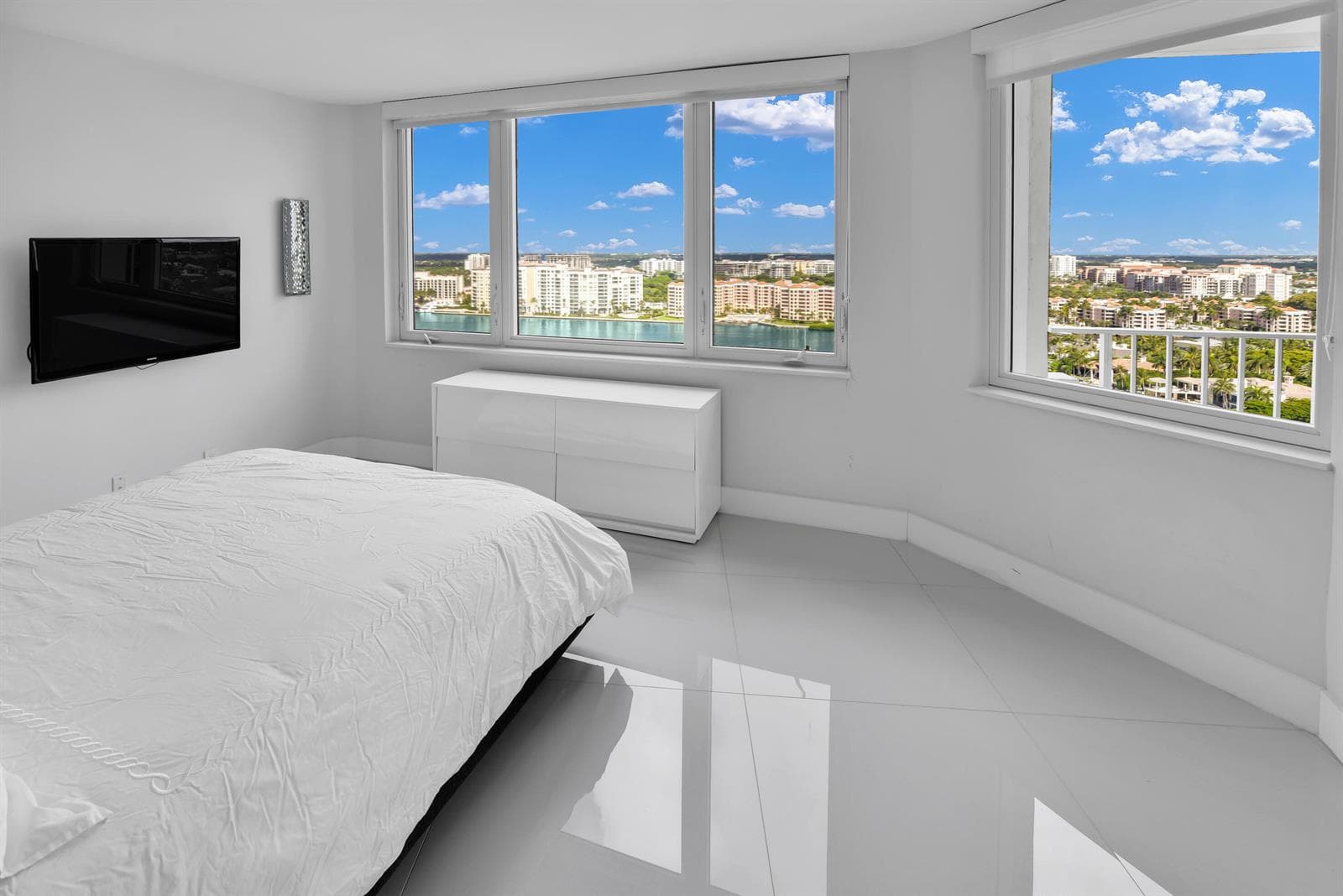500 S Ocean Boulevard 2209 photo 16