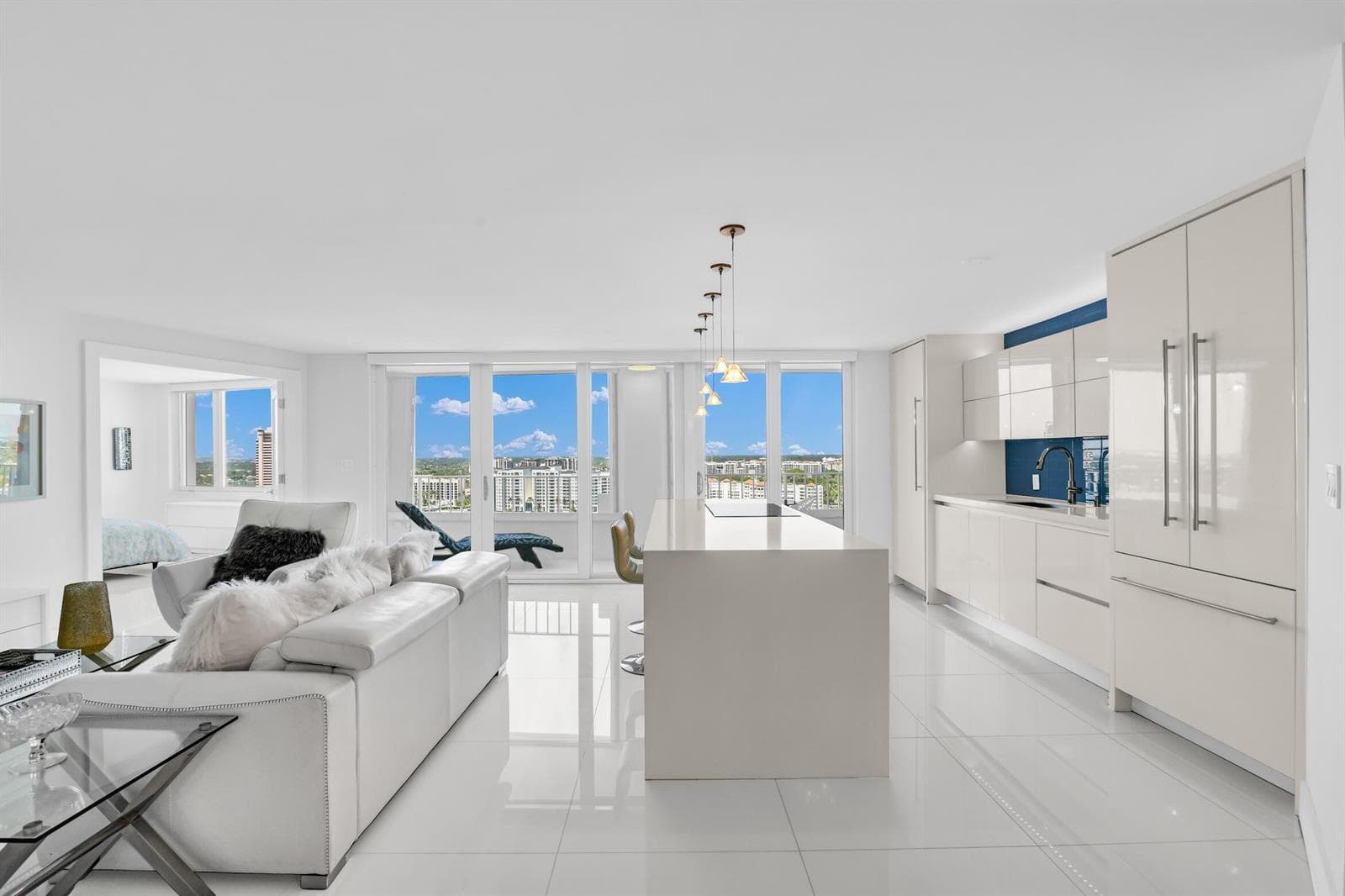 500 S Ocean Boulevard 2209 photo 3