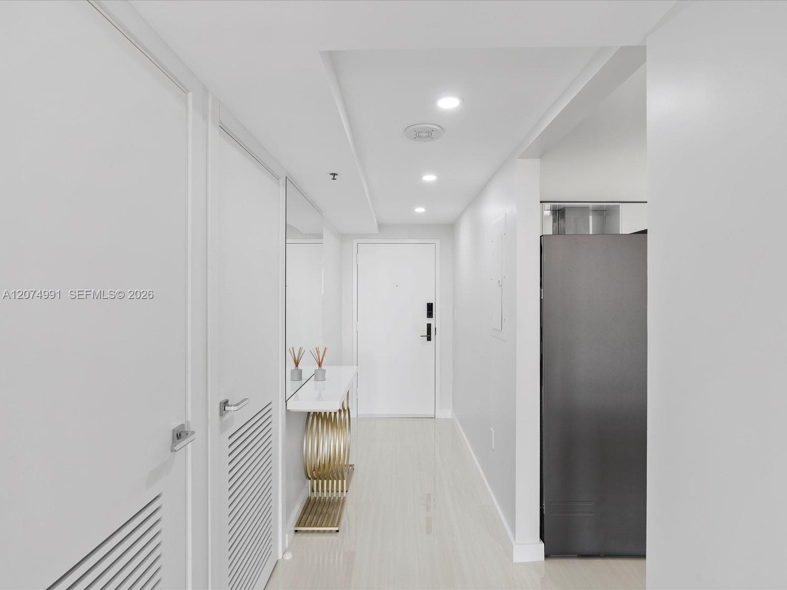 8877 Collins Ave 704 photo 2