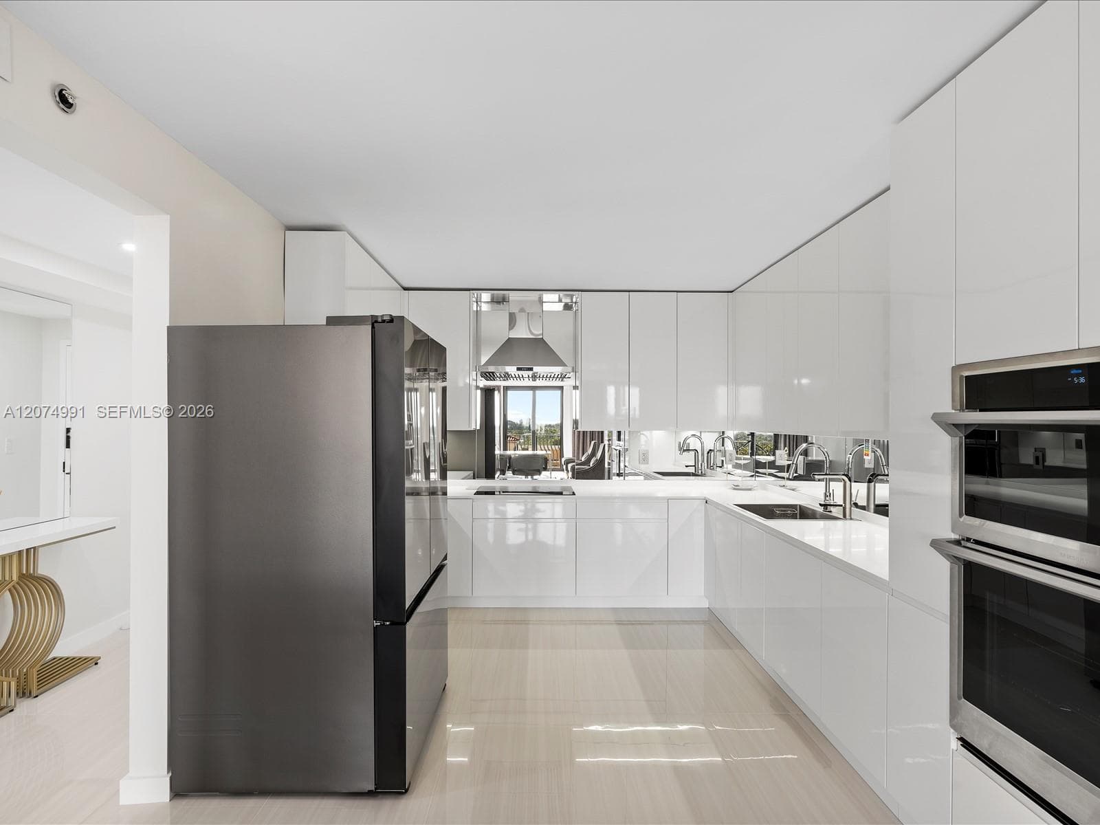 8877 Collins Ave 704 photo 13