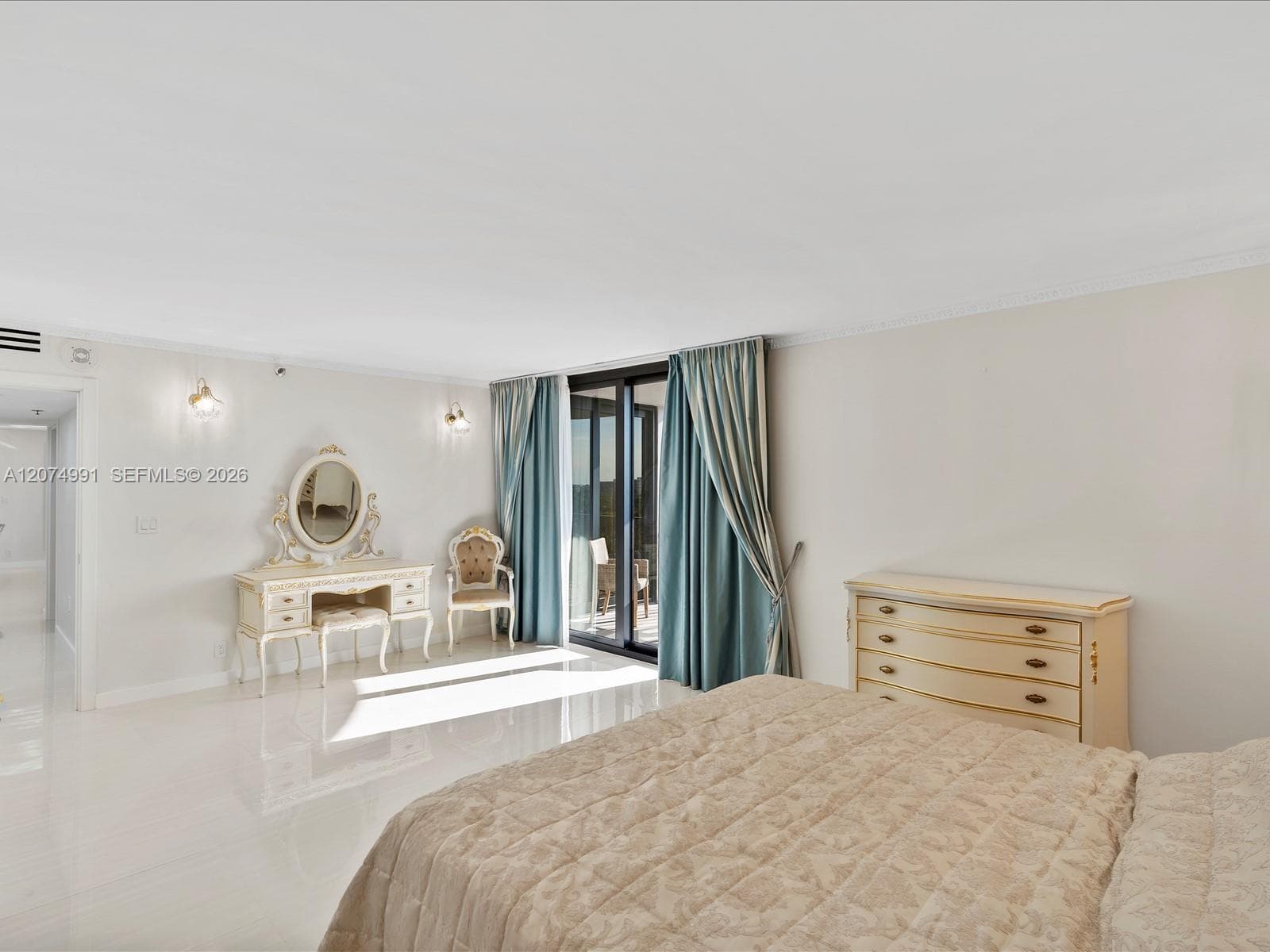 8877 Collins Ave 704 photo 22