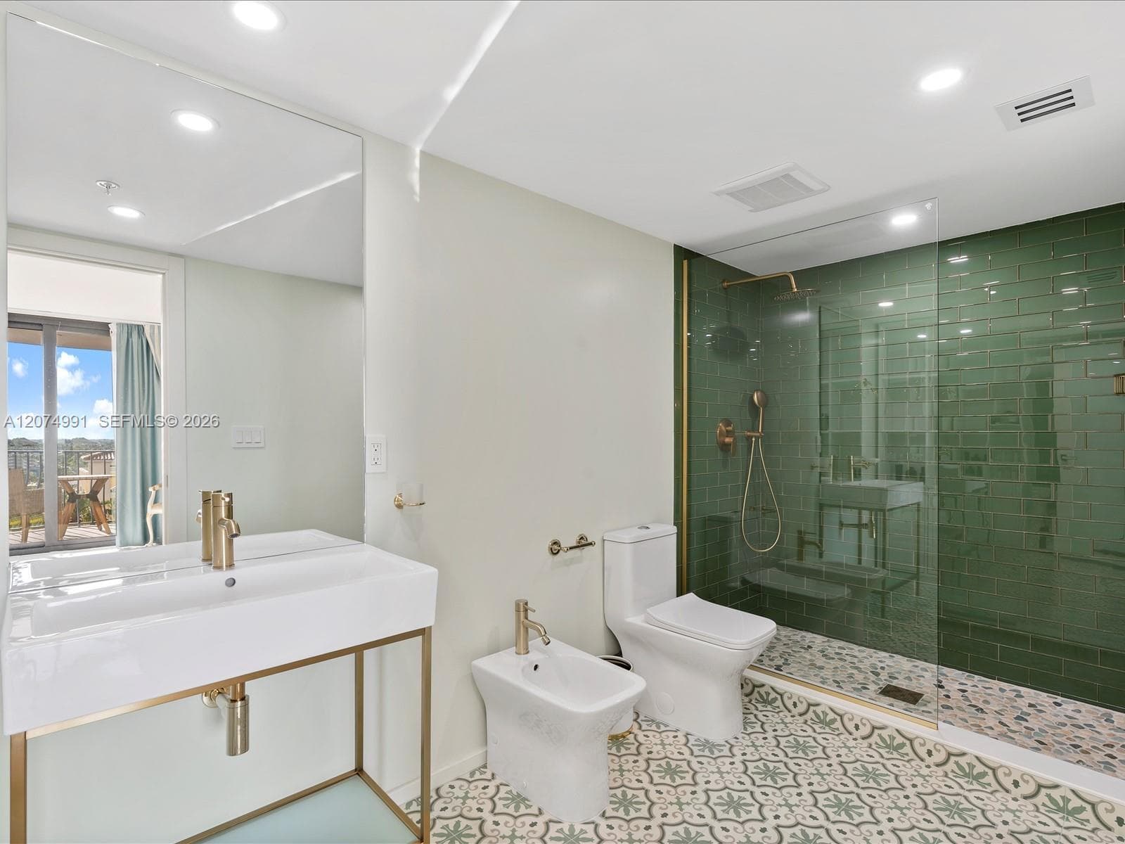 8877 Collins Ave 704 photo 24
