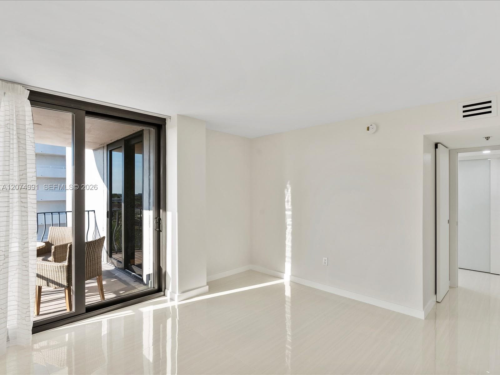 8877 Collins Ave 704 photo 19