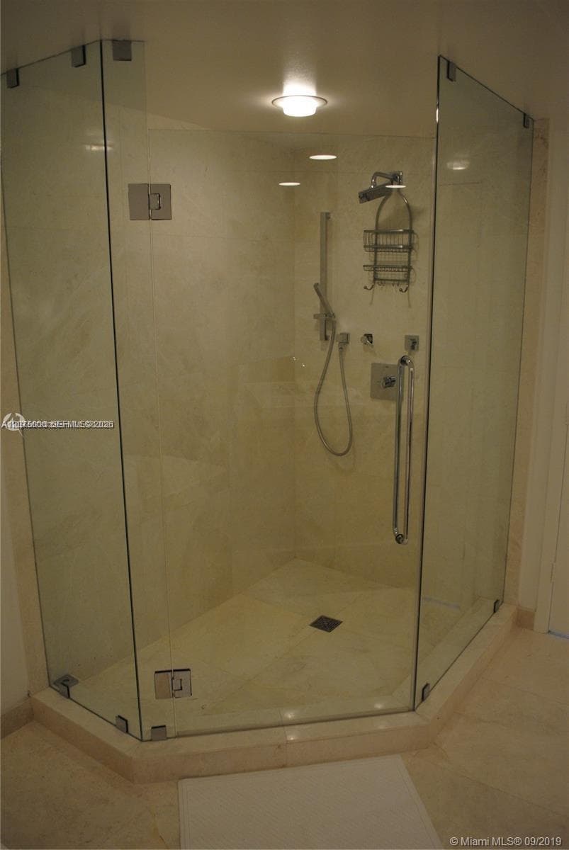 17301 Biscayne Blvd 1211 photo 6