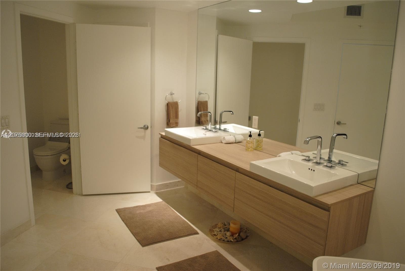17301 Biscayne Blvd 1211 photo 7