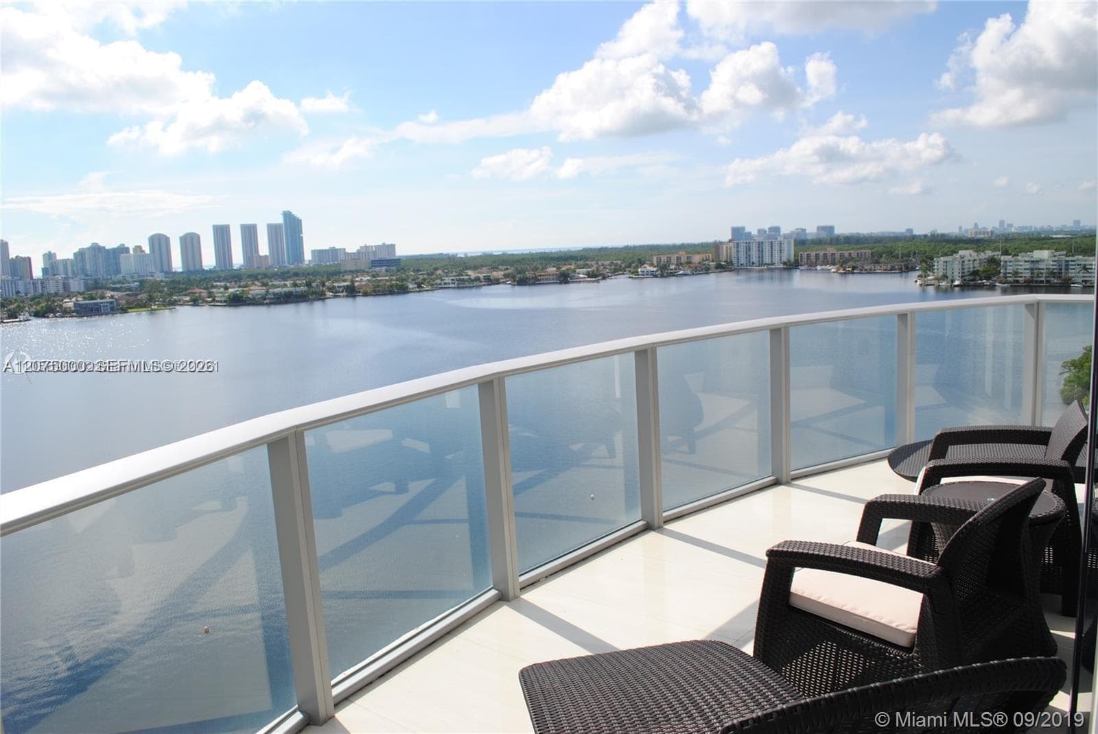17301 Biscayne Blvd 1211 photo 18