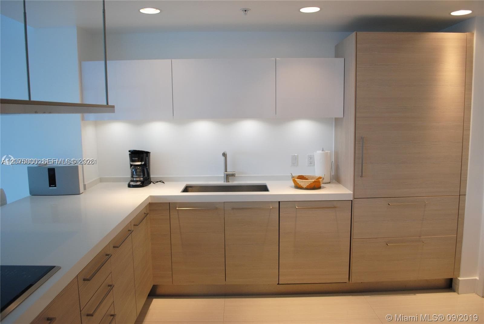 17301 Biscayne Blvd 1211 photo 11