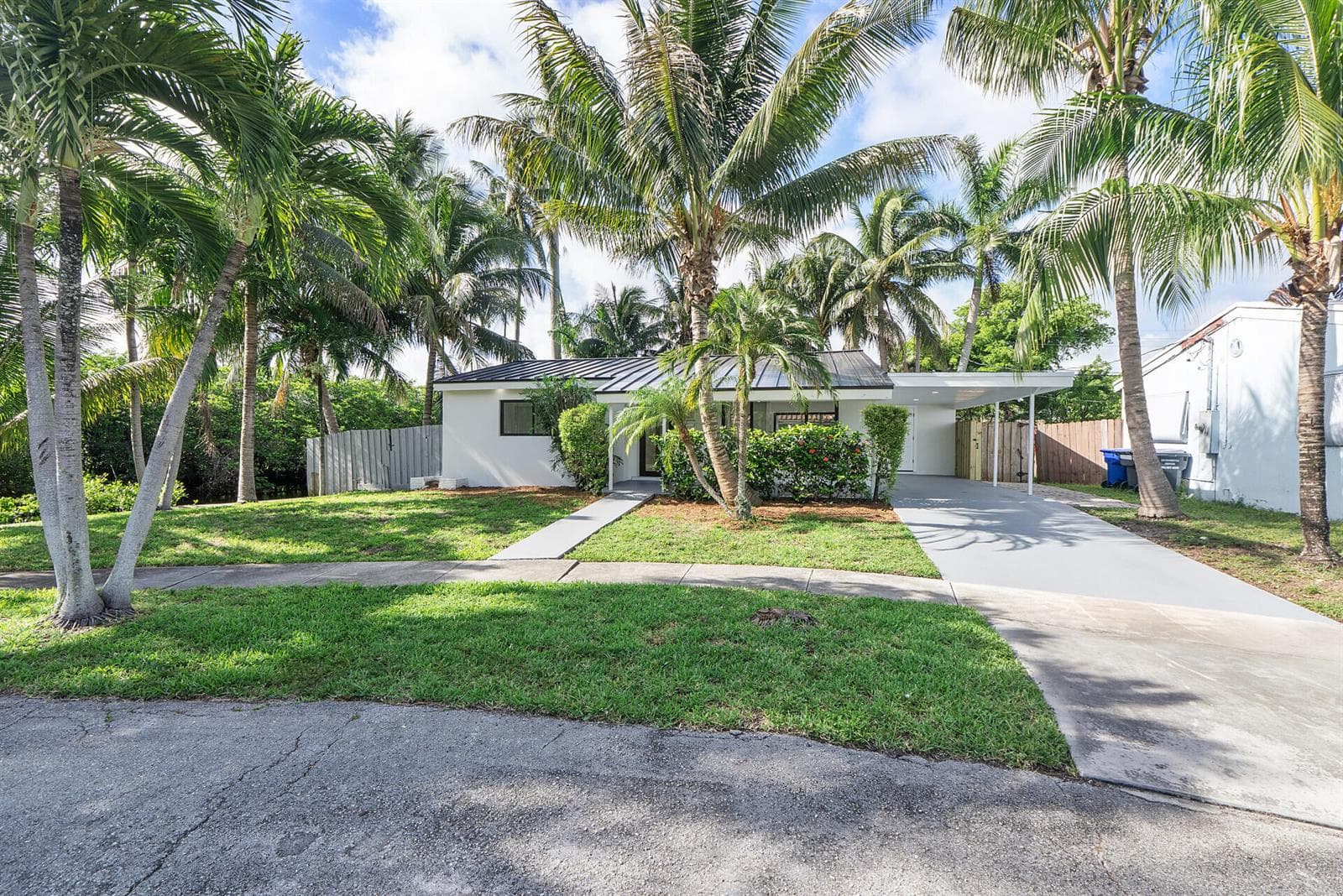 3030 ARTHUR Street photo 2