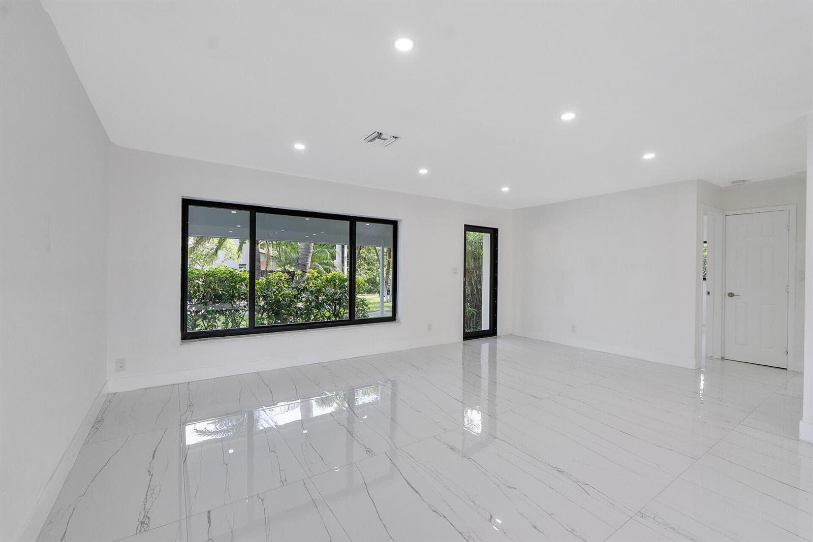 3030 ARTHUR Street photo 15