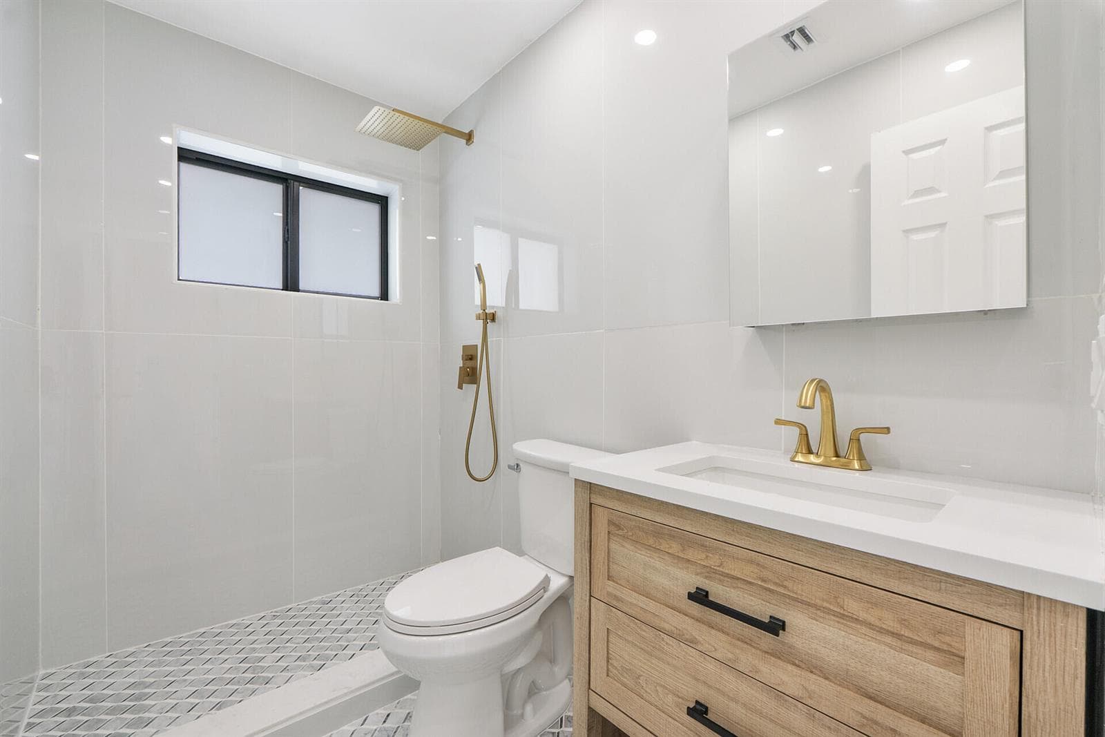 3030 ARTHUR Street photo 25